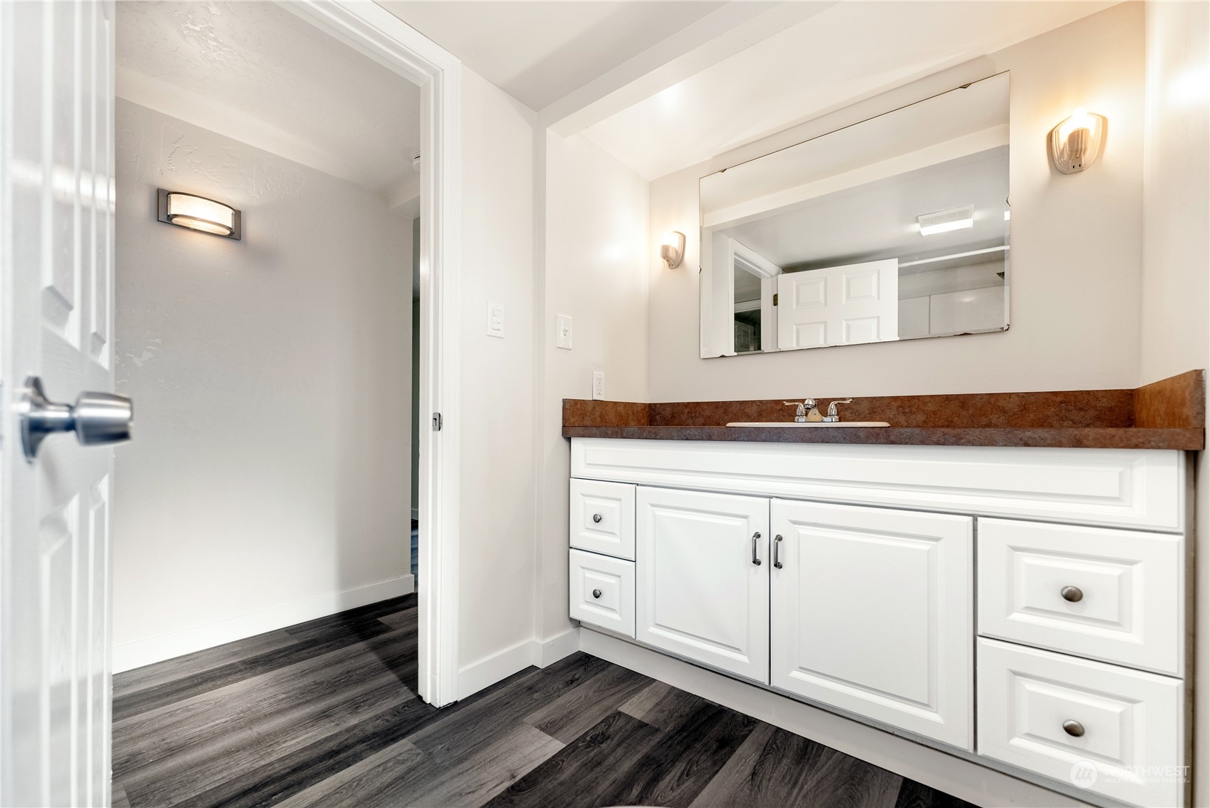 1 Fir Street S