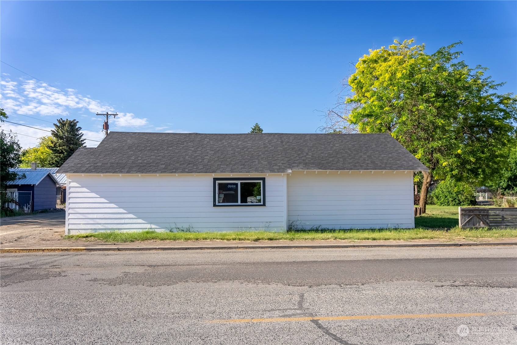 1 Fir Street S