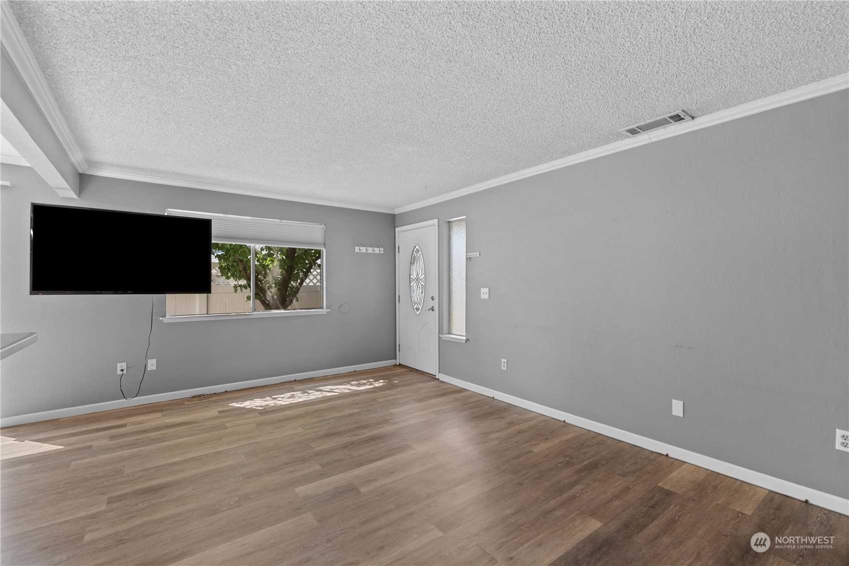 100 Simon Street SE Unit: 14