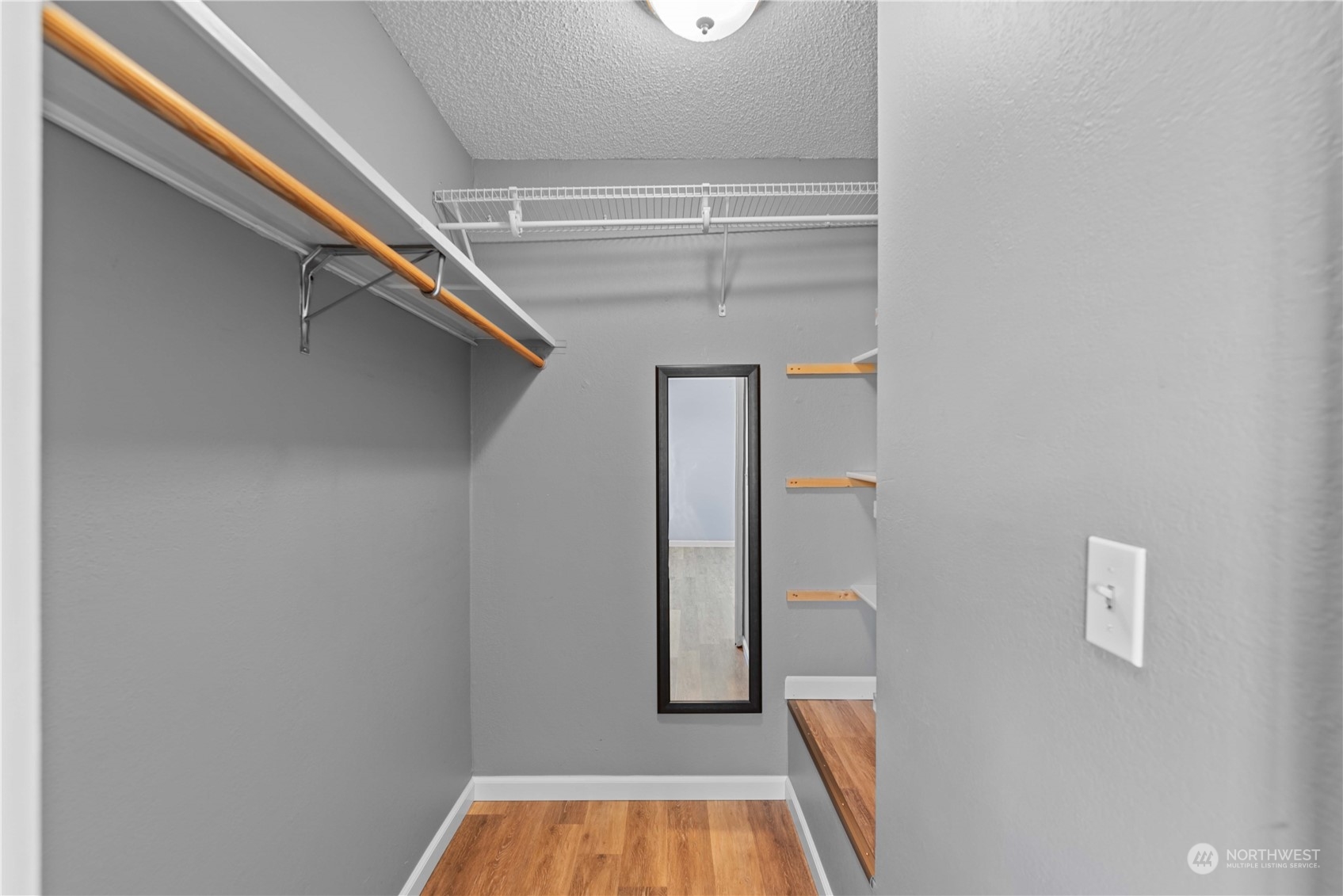 100 Simon Street SE Unit: 14