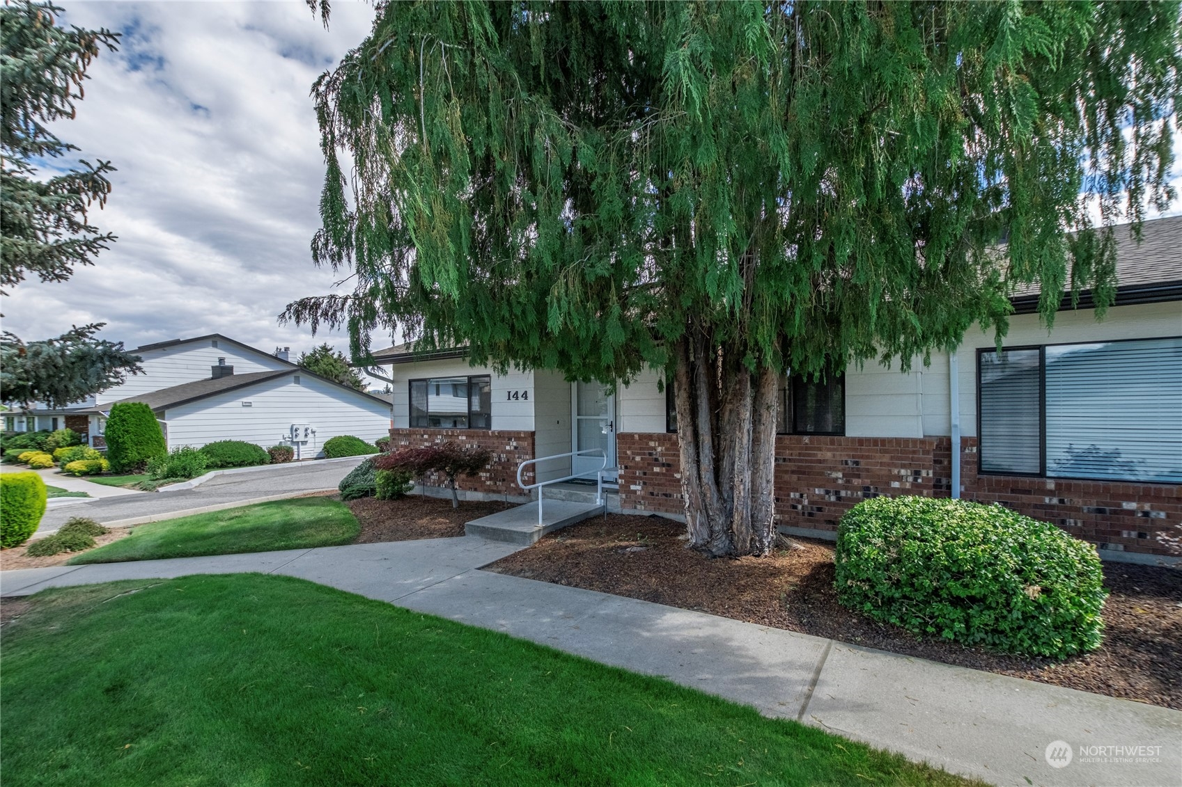 144 Quail Run Boulevard