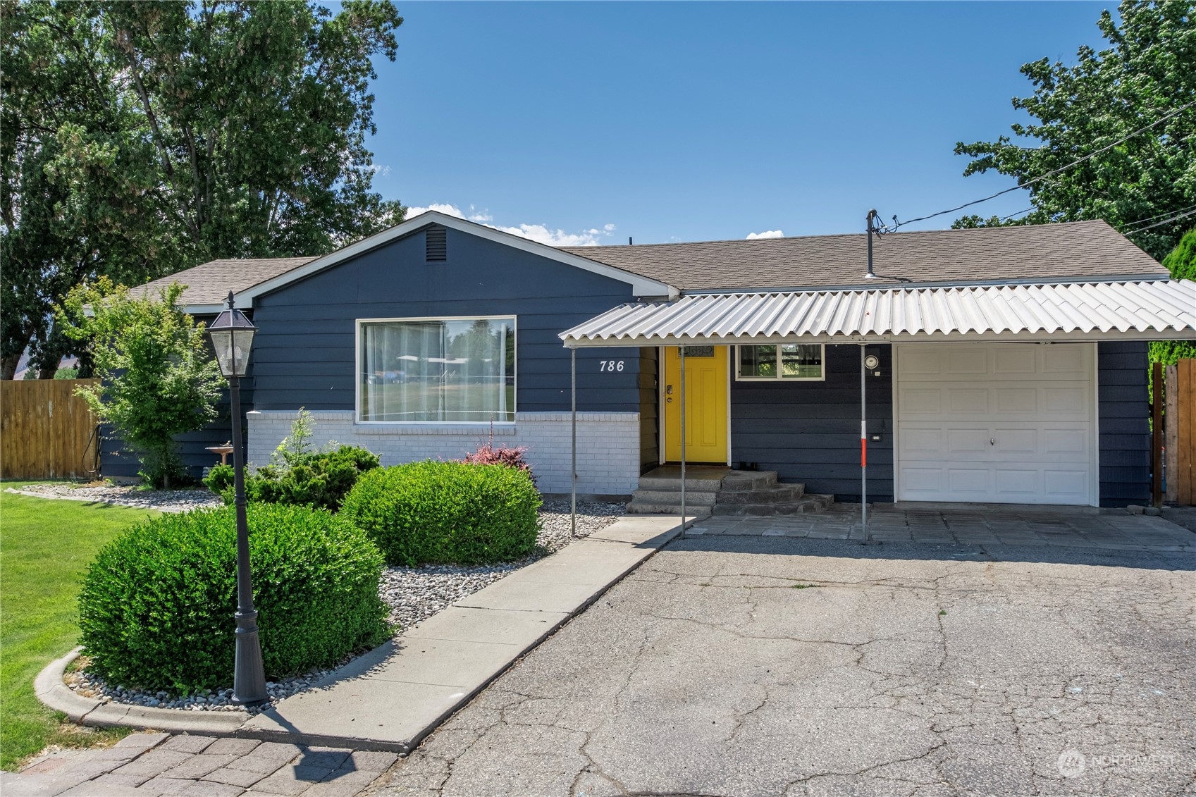 786 N Jonathan Avenue
