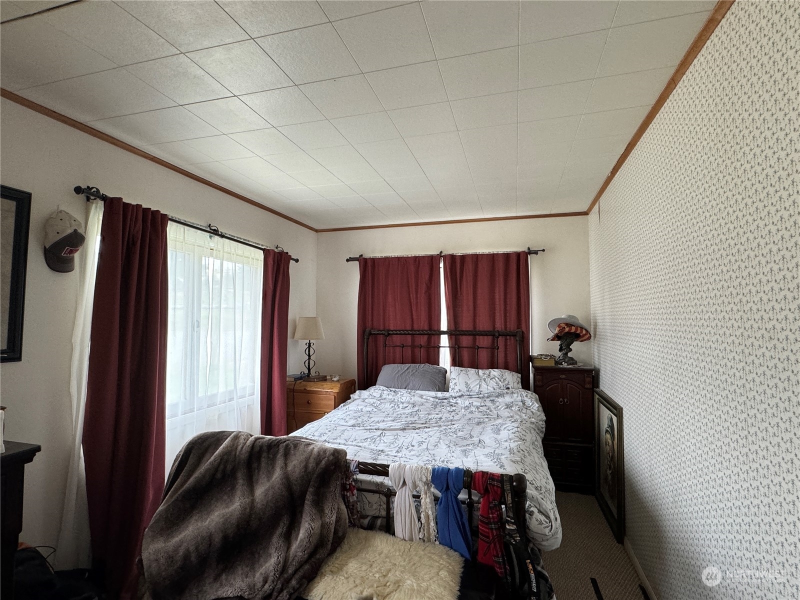 204 S Antwine