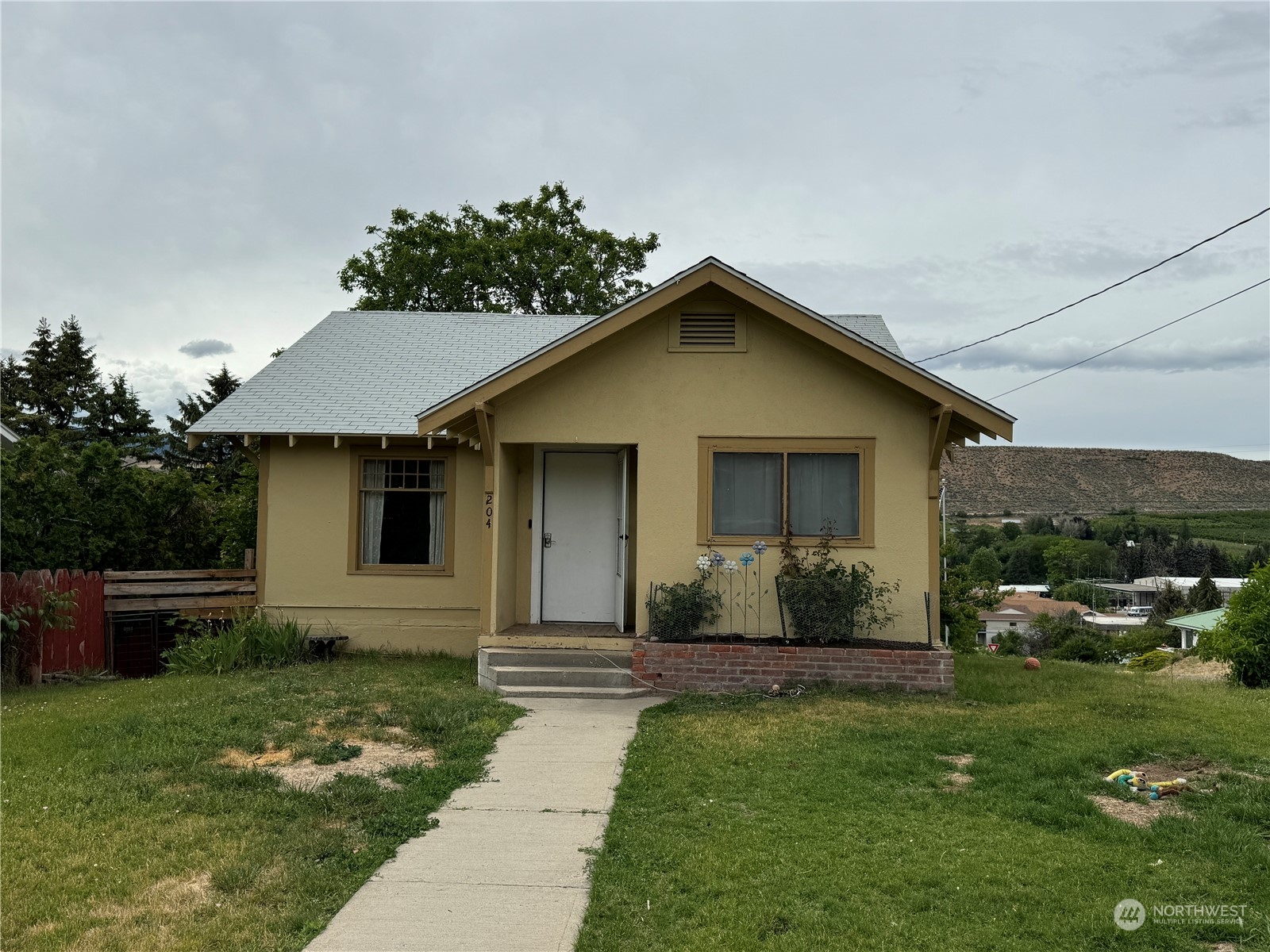 204 S Antwine
