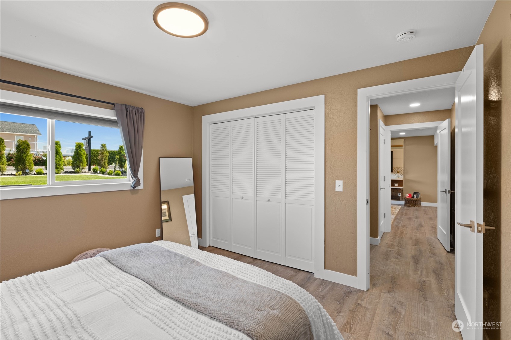 510 Island View SW