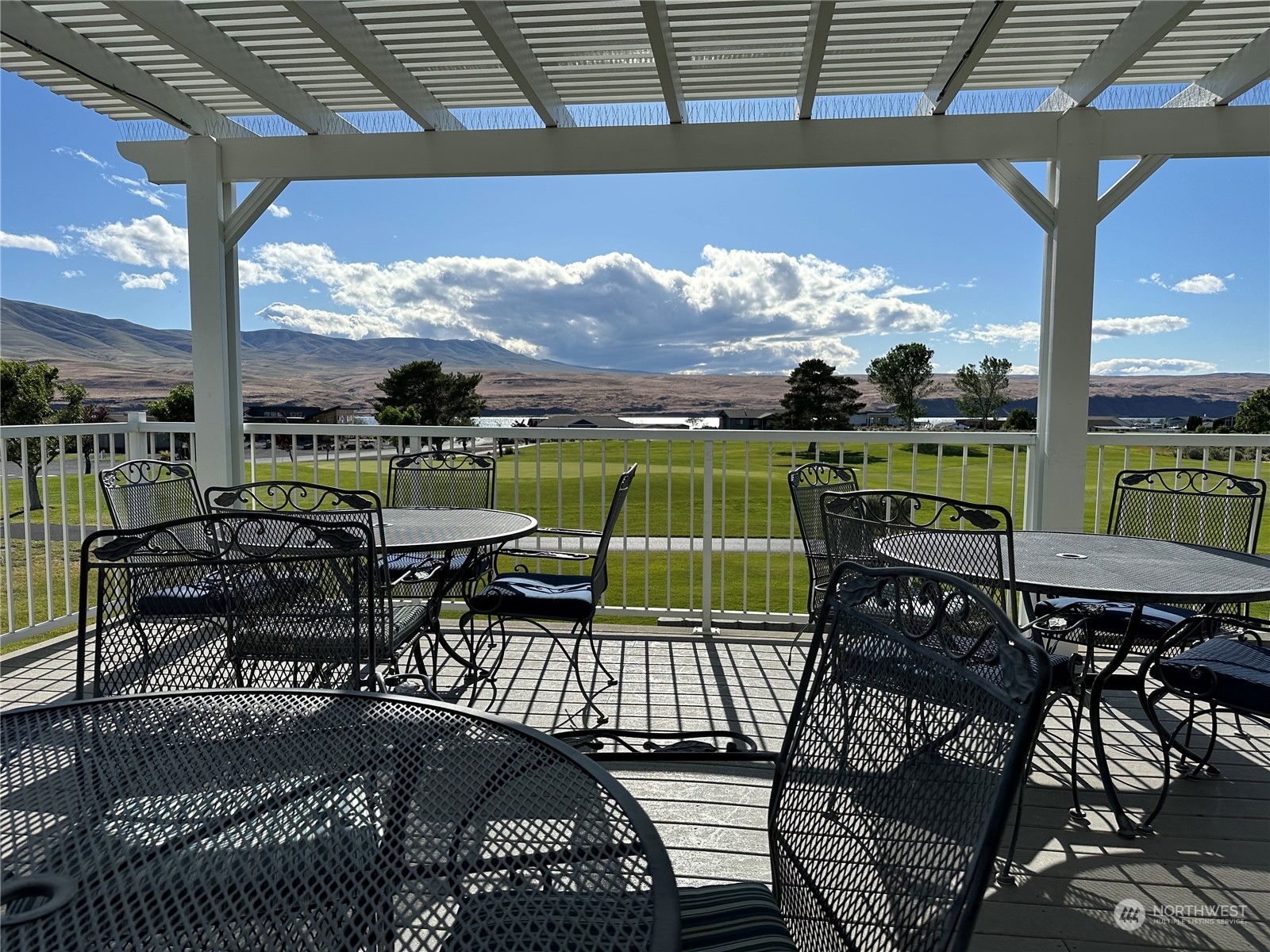 510 Island View SW