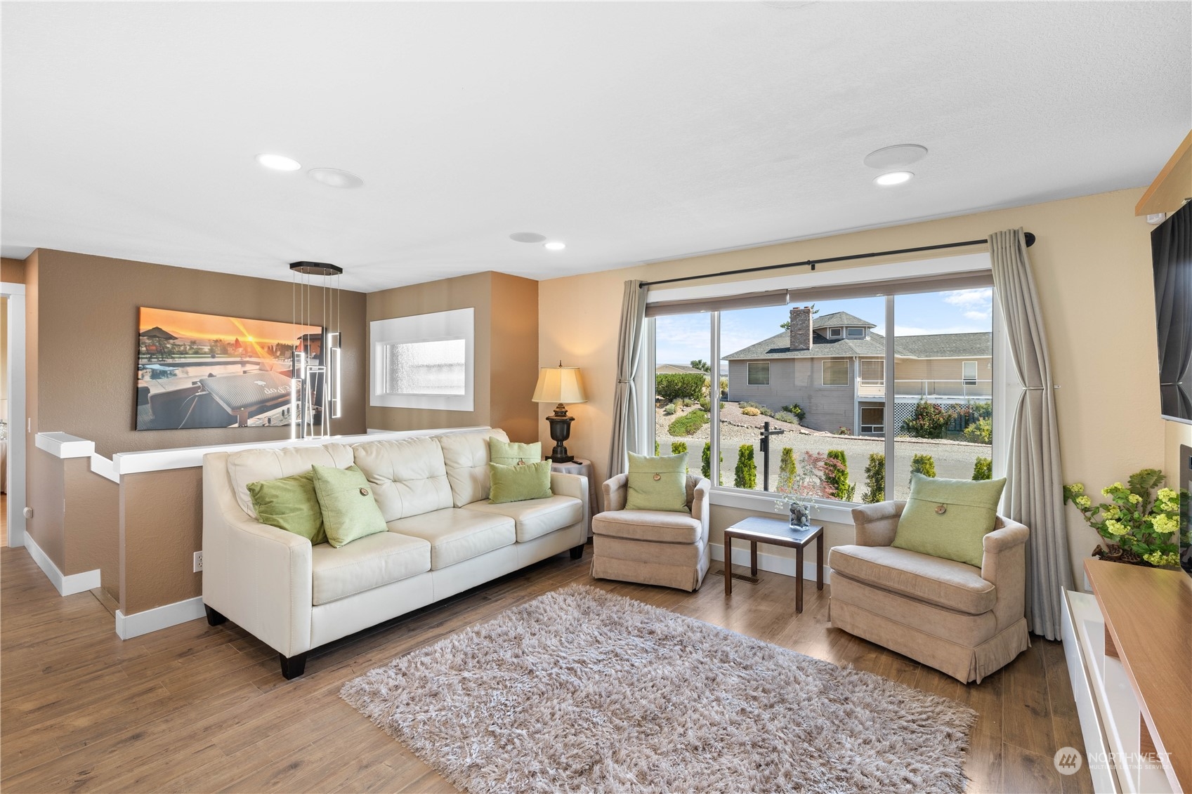 510 Island View SW