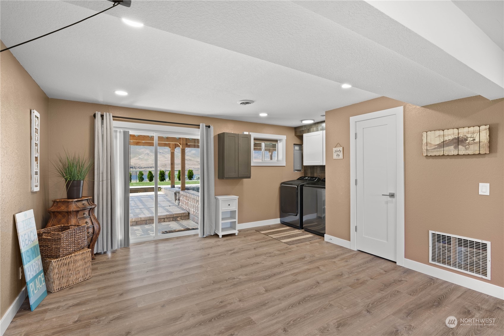 510 Island View SW