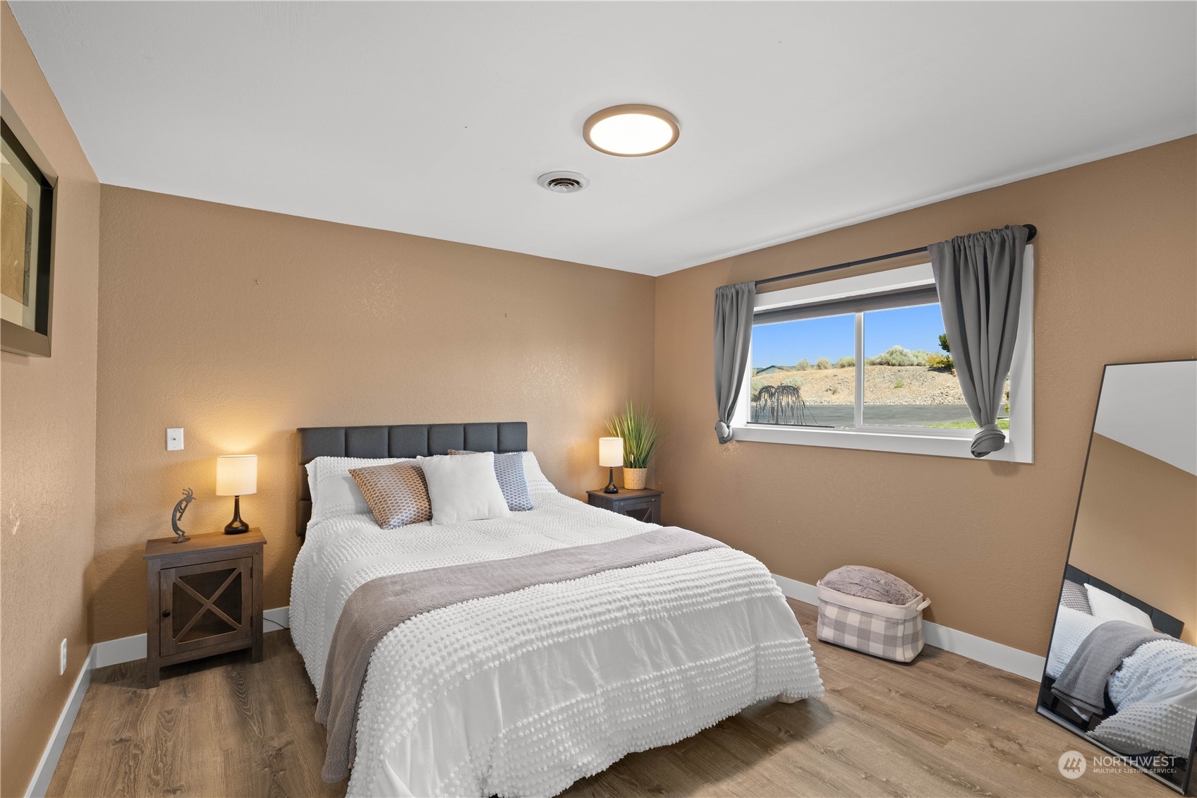 510 Island View SW