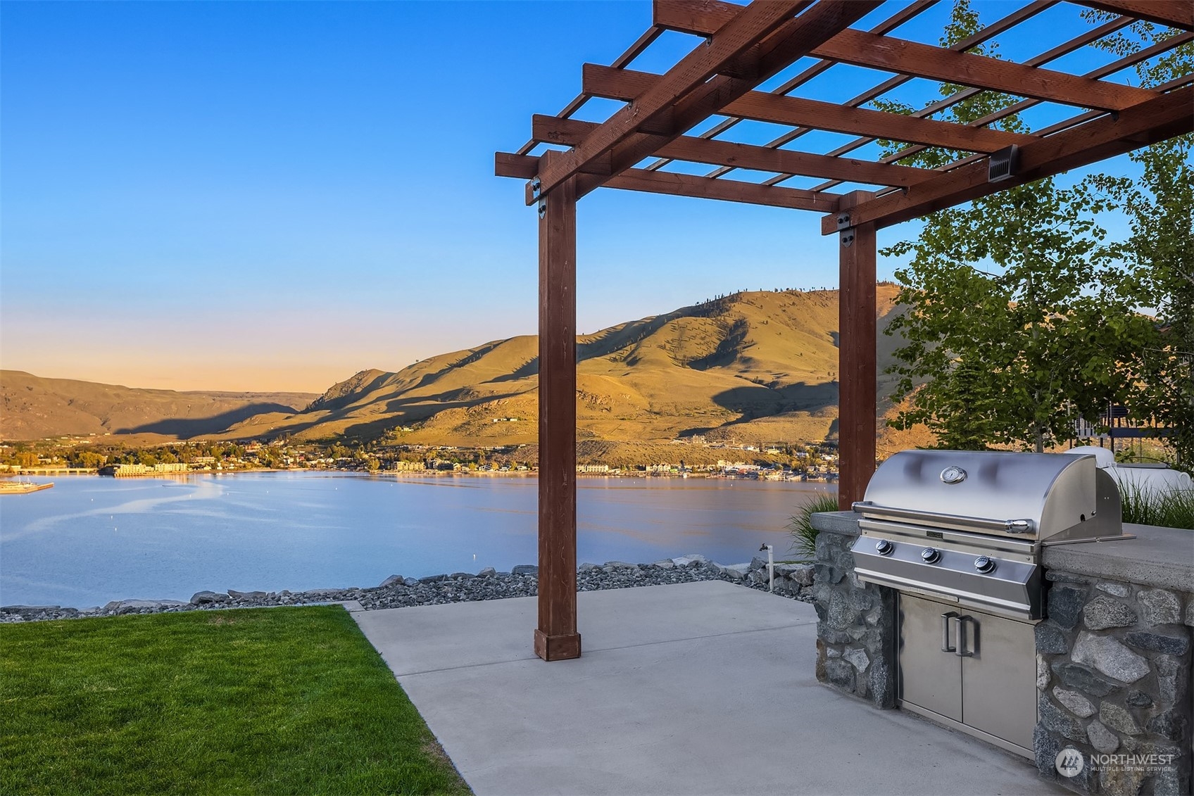 1385 Bighorn Way