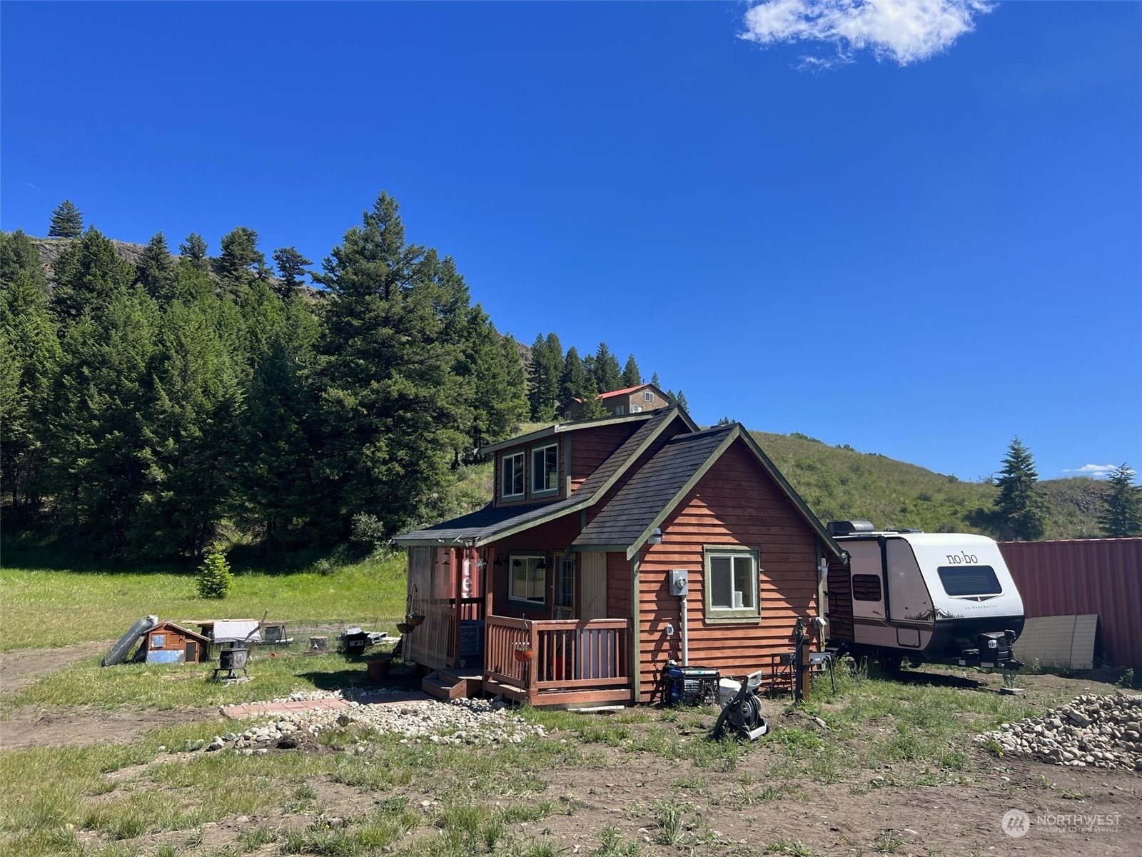 2 Mountain View Drive N