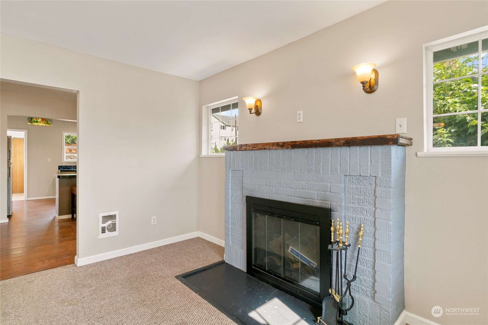 1380 S Wenatchee Avenue