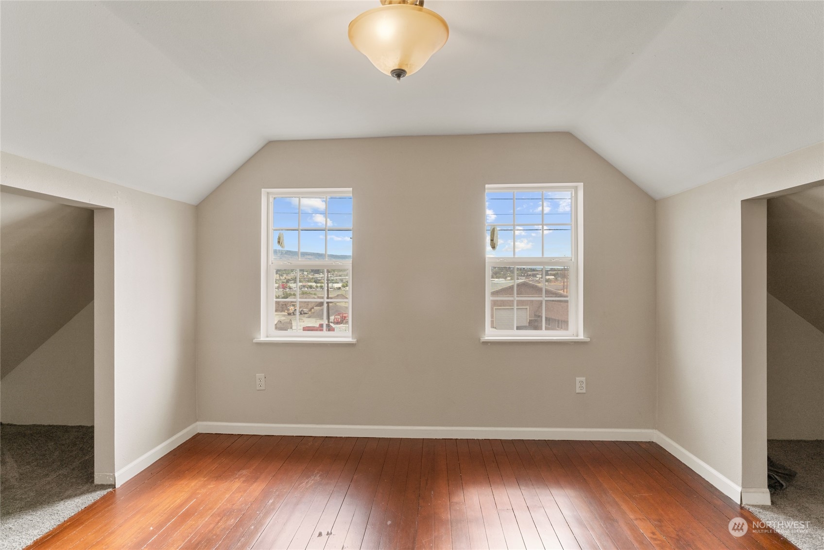 1380 S Wenatchee Avenue