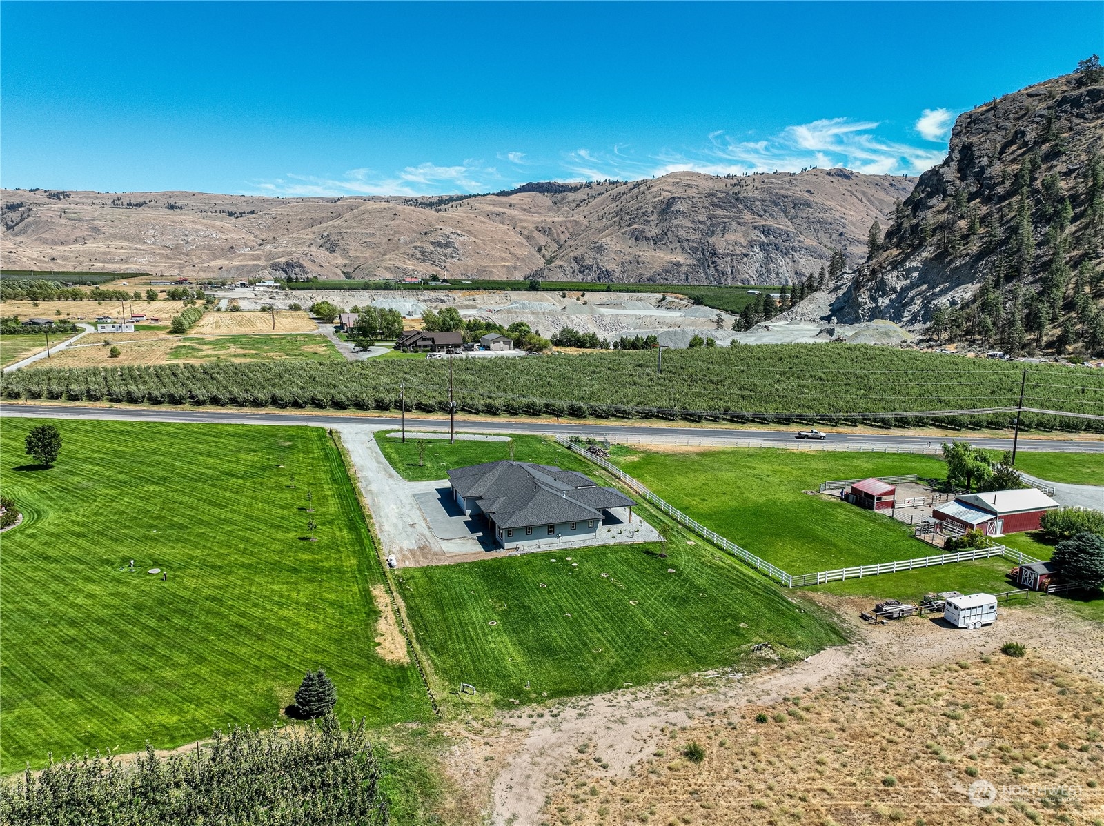 1275 Apple Acres Road