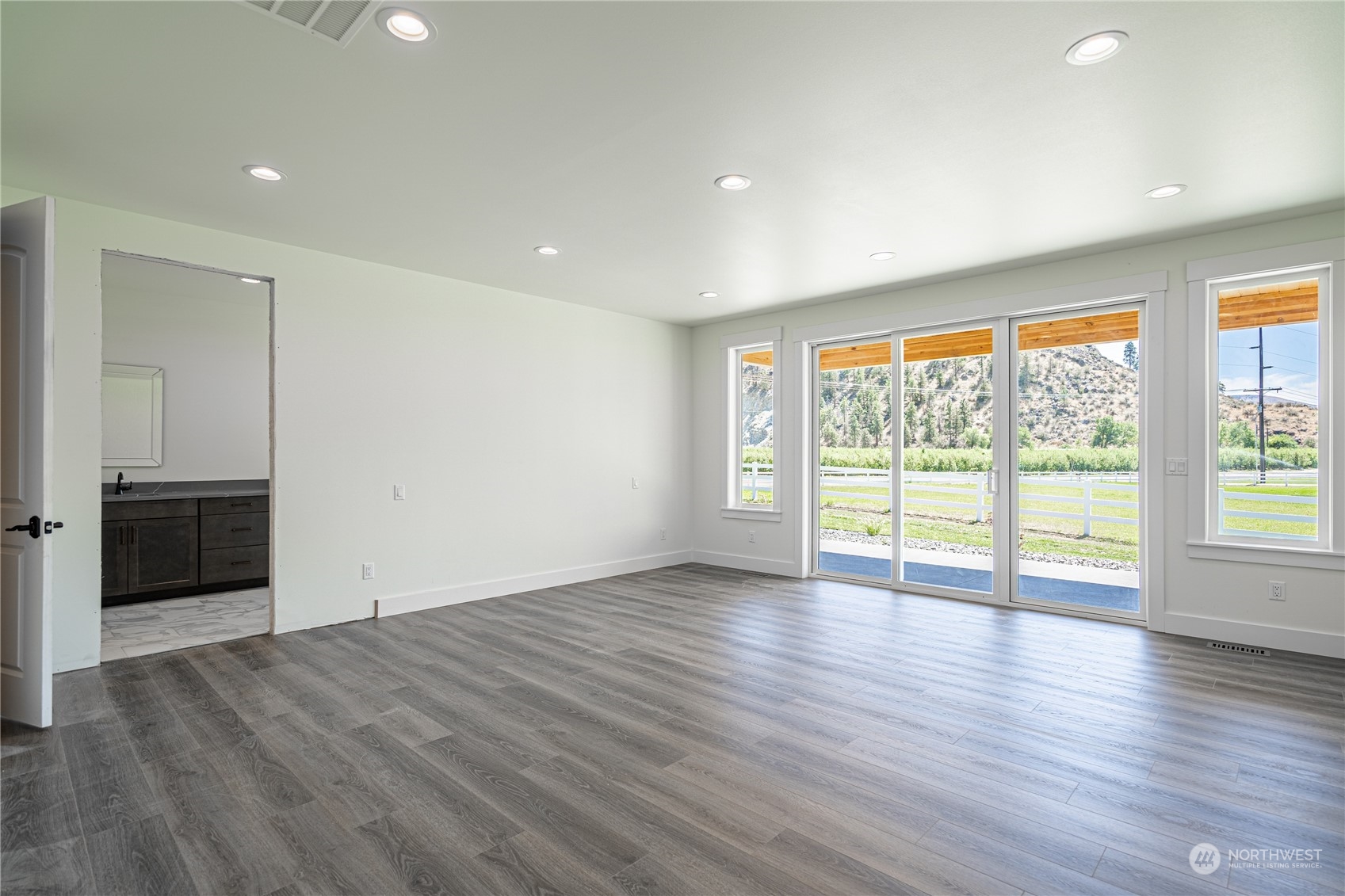 1275 Apple Acres Road