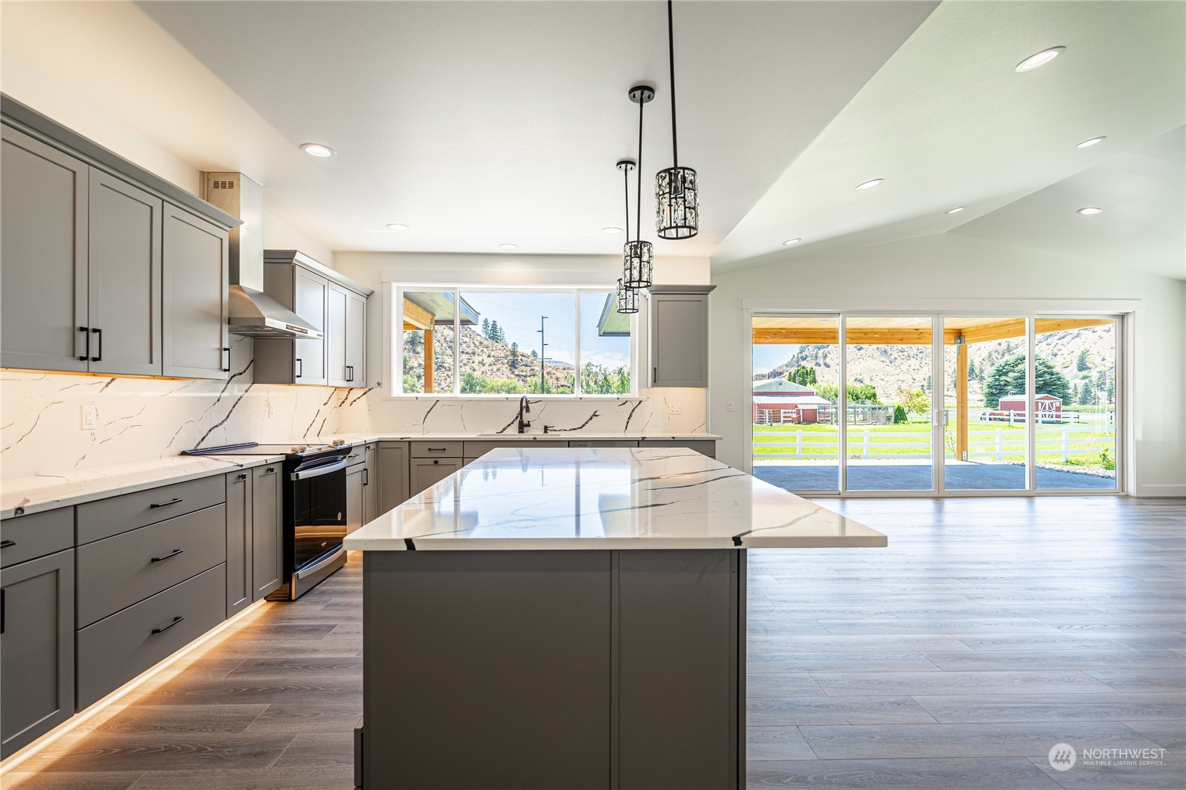 1275 Apple Acres Road