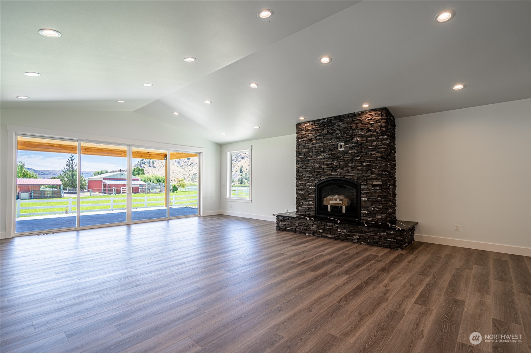 1275 Apple Acres Road