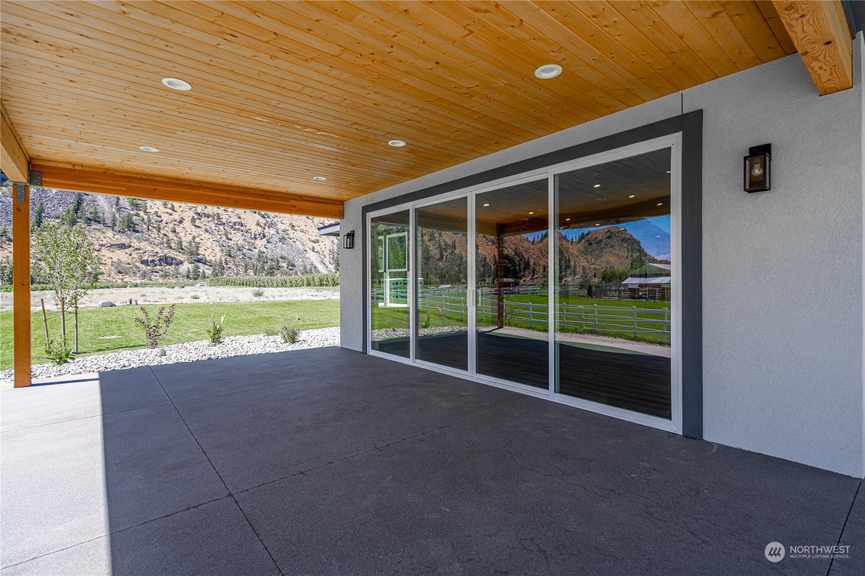 1275 Apple Acres Road