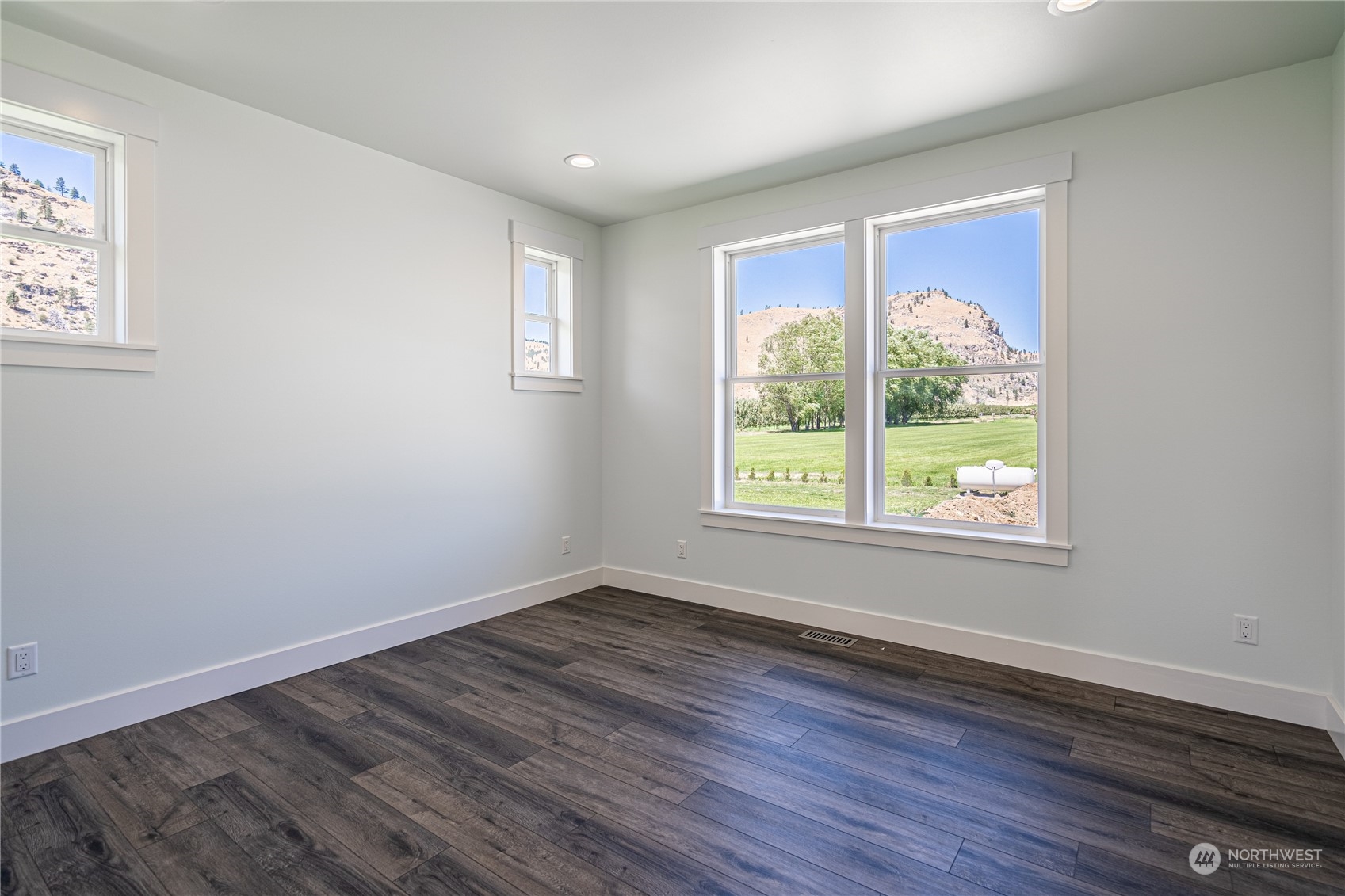 1275 Apple Acres Road