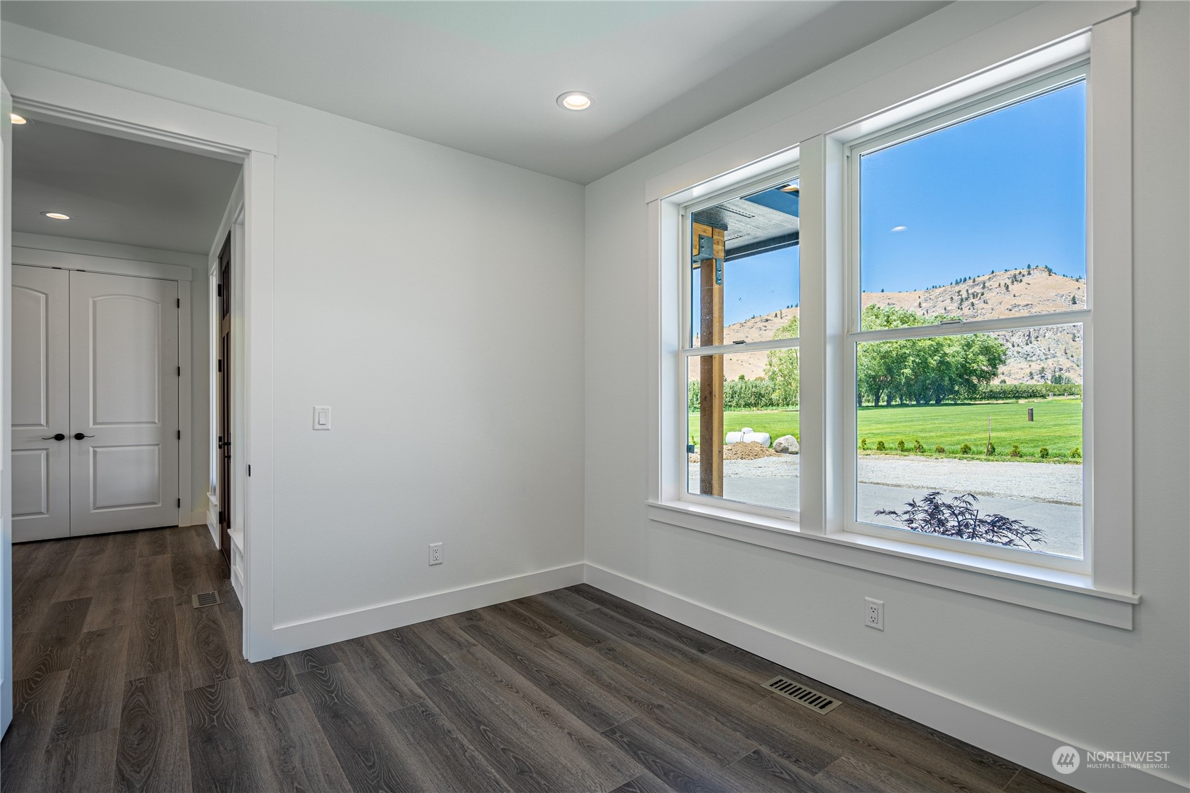 1275 Apple Acres Road