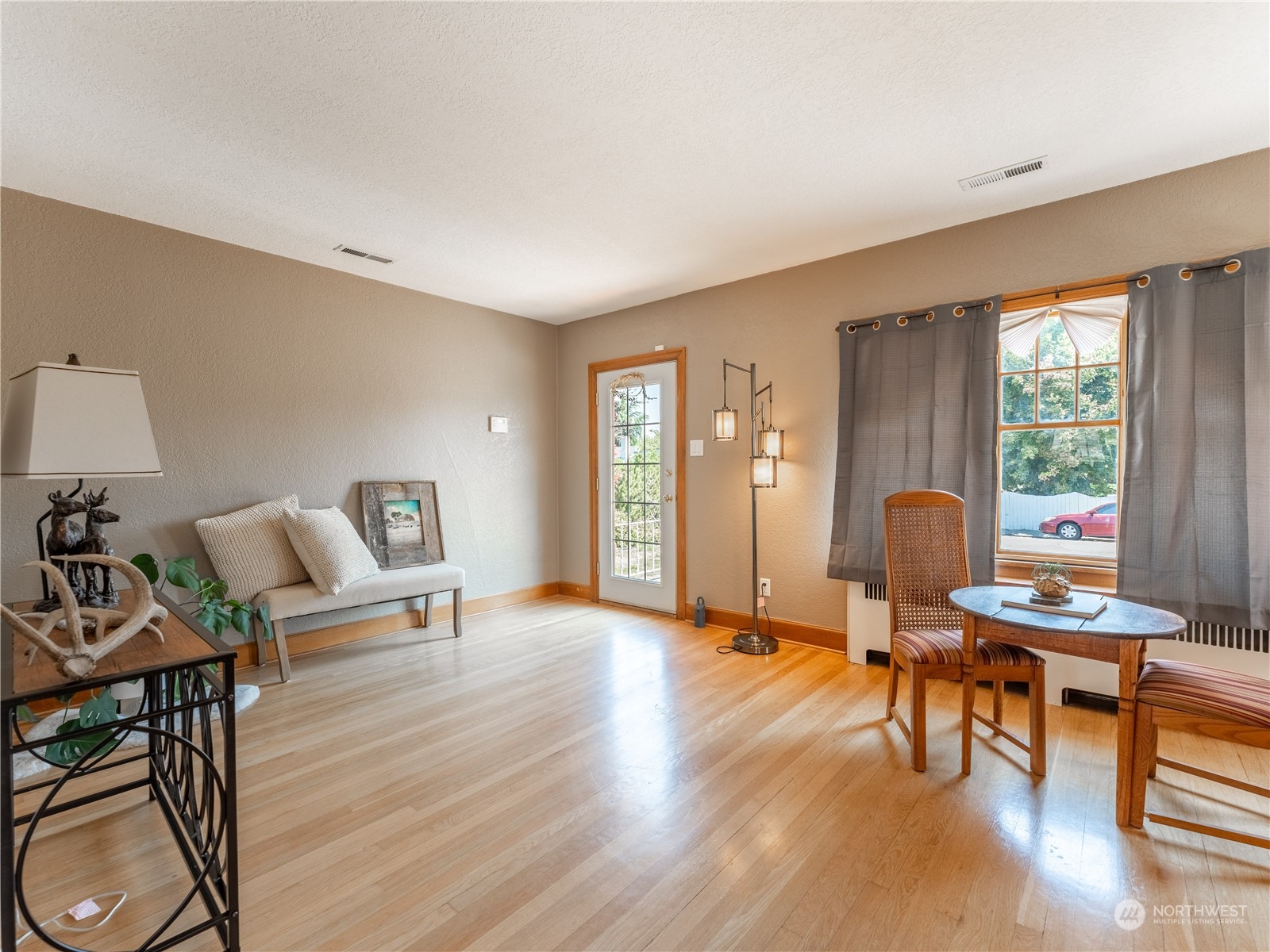 104 N Franklin Avenue