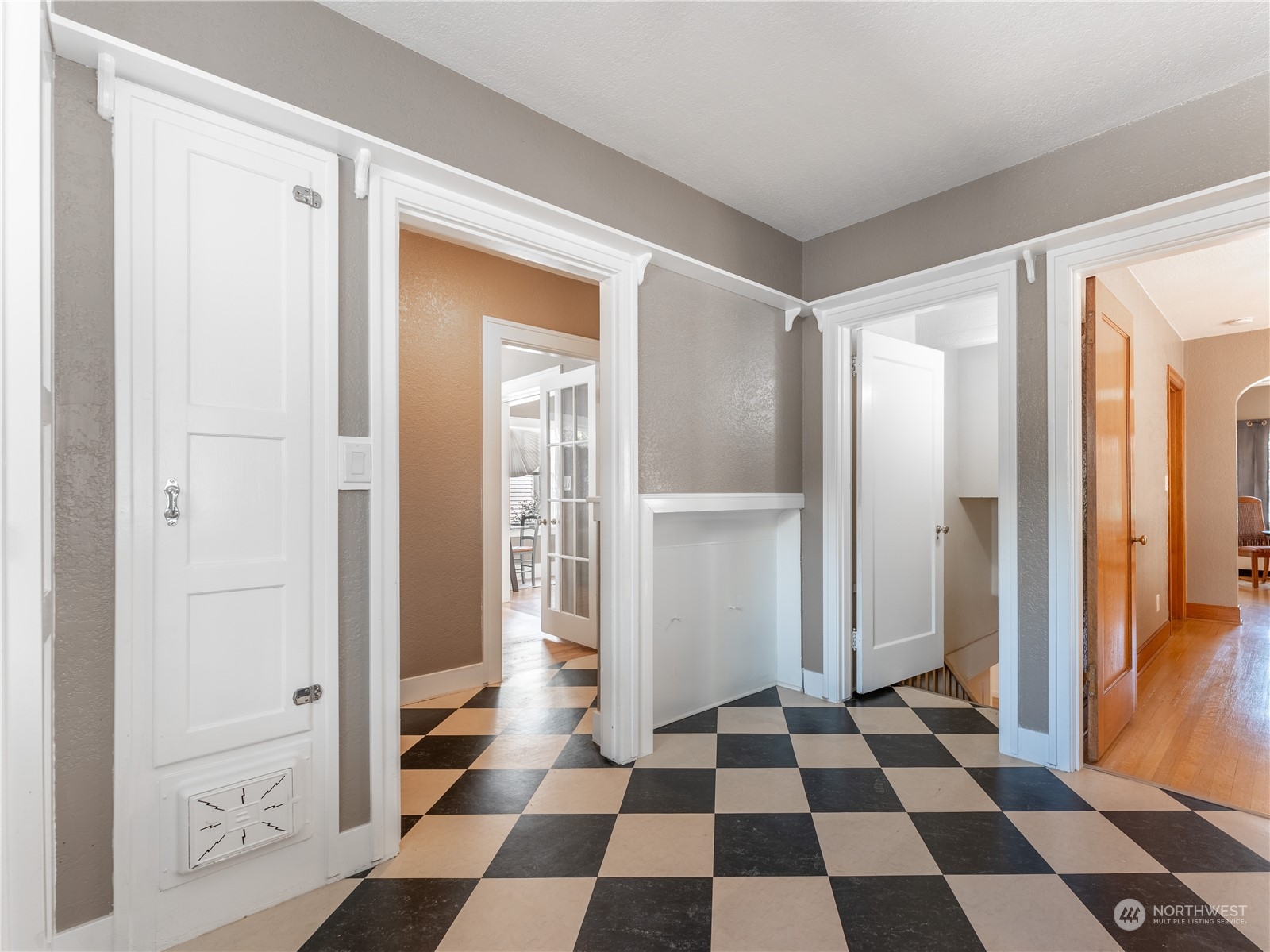 104 N Franklin Avenue