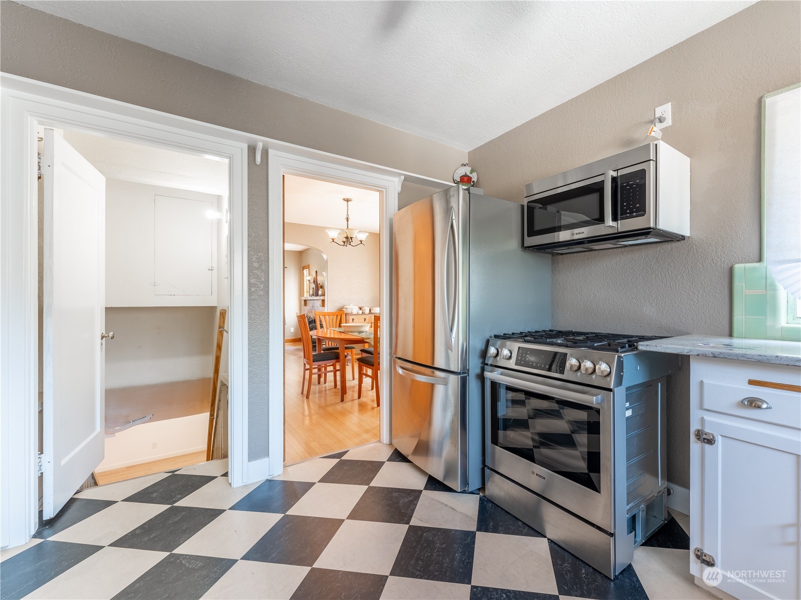 104 N Franklin Avenue