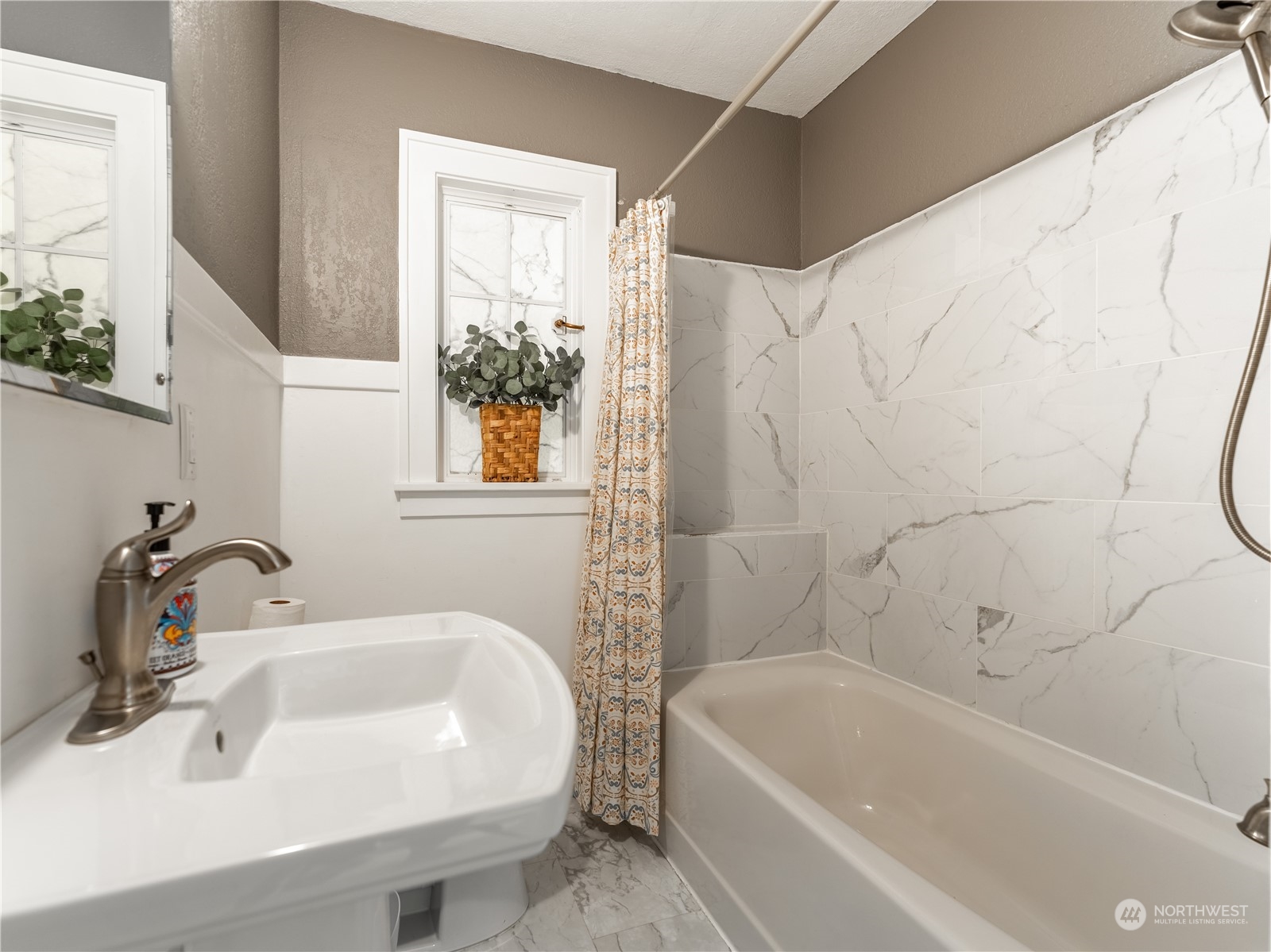 104 N Franklin Avenue