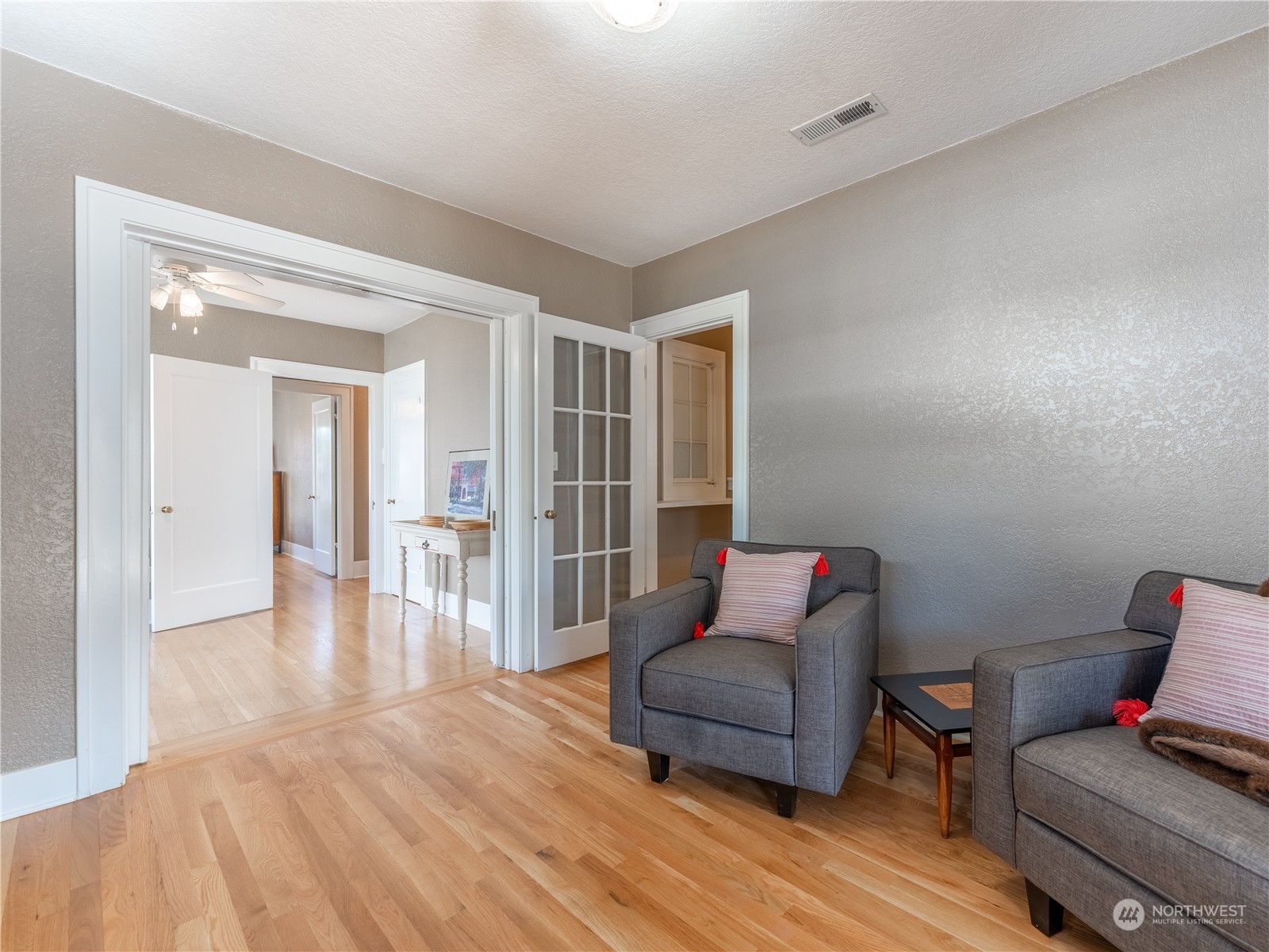 104 N Franklin Avenue