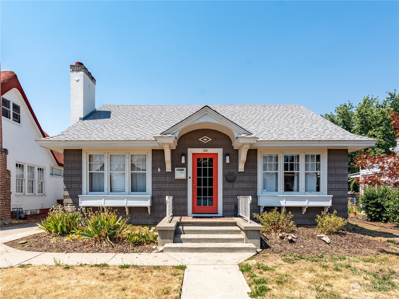 104 N Franklin Avenue