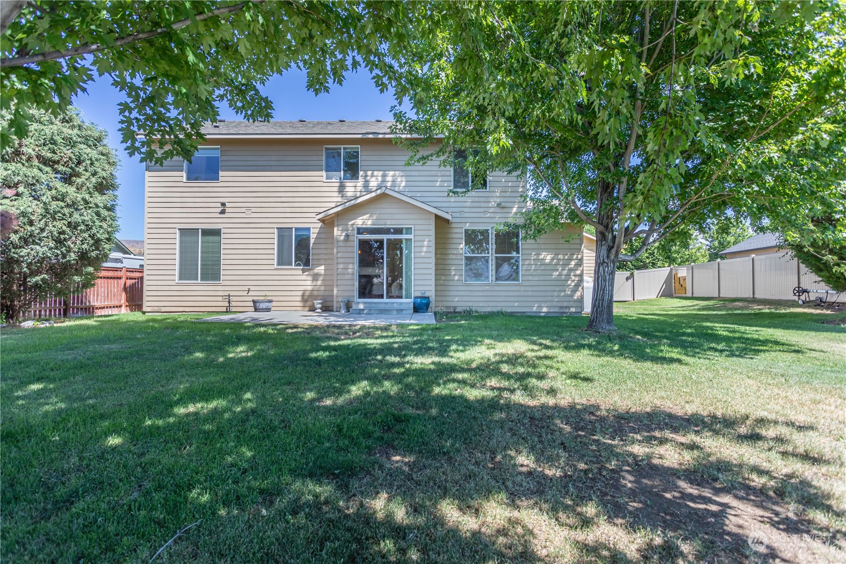 2555 Fancher Heights Boulevard