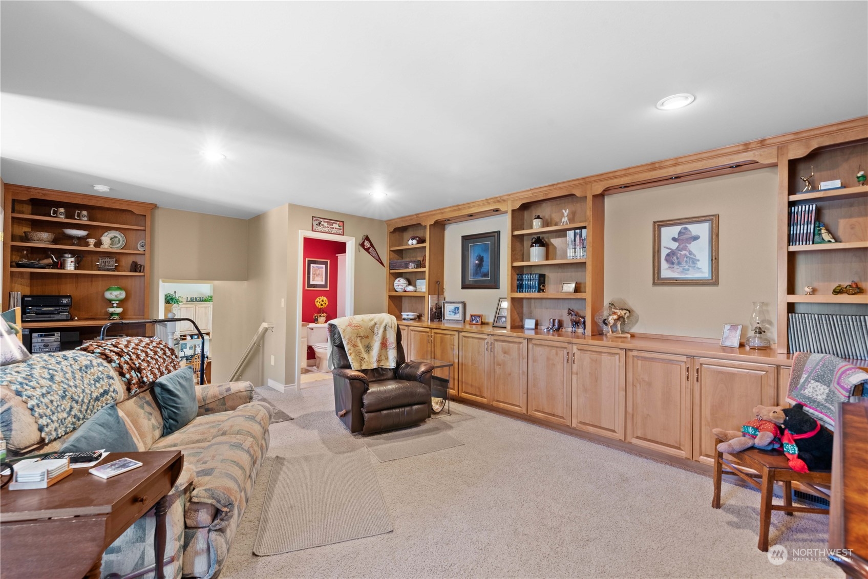 2071 Broadcrest Court