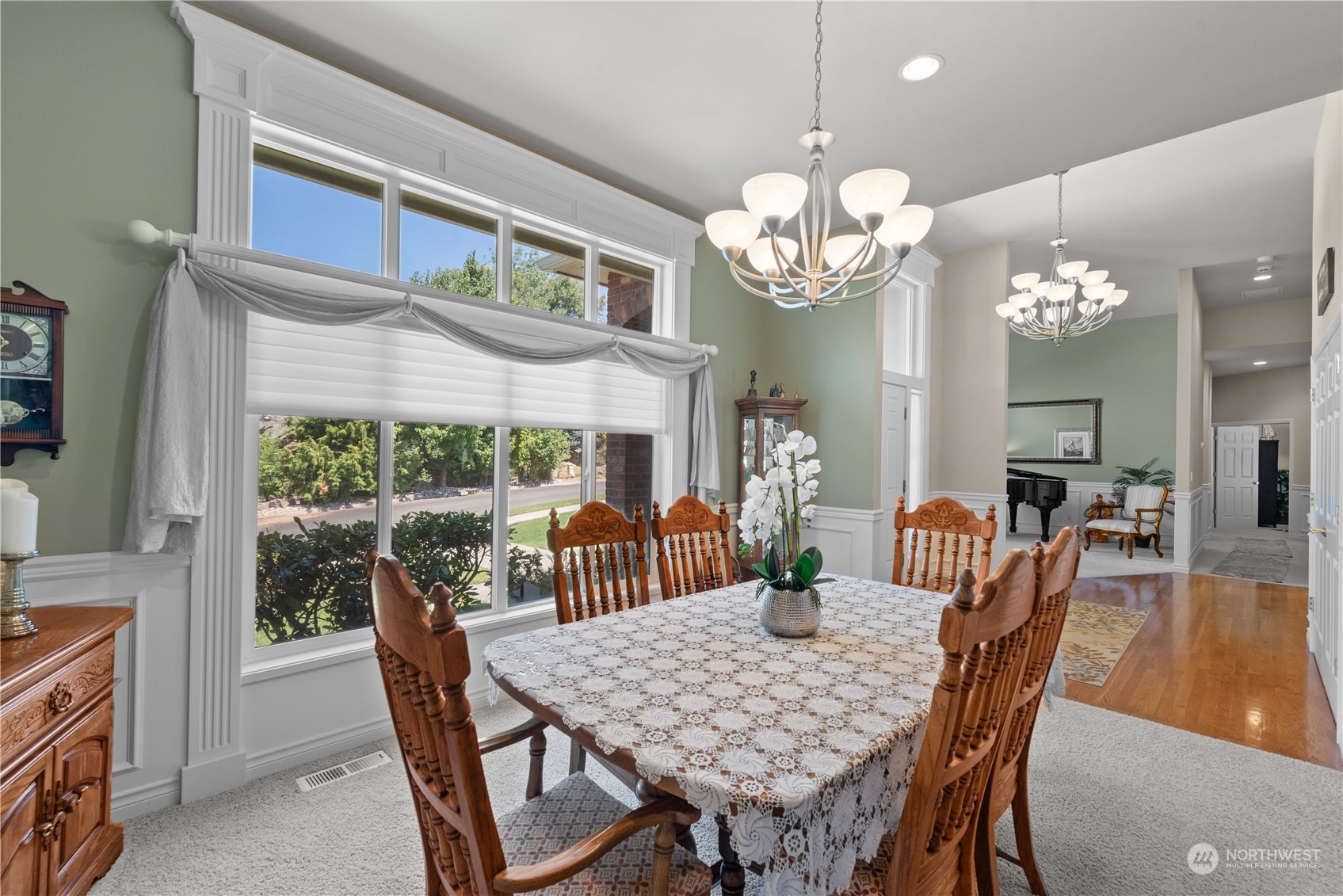 2071 Broadcrest Court