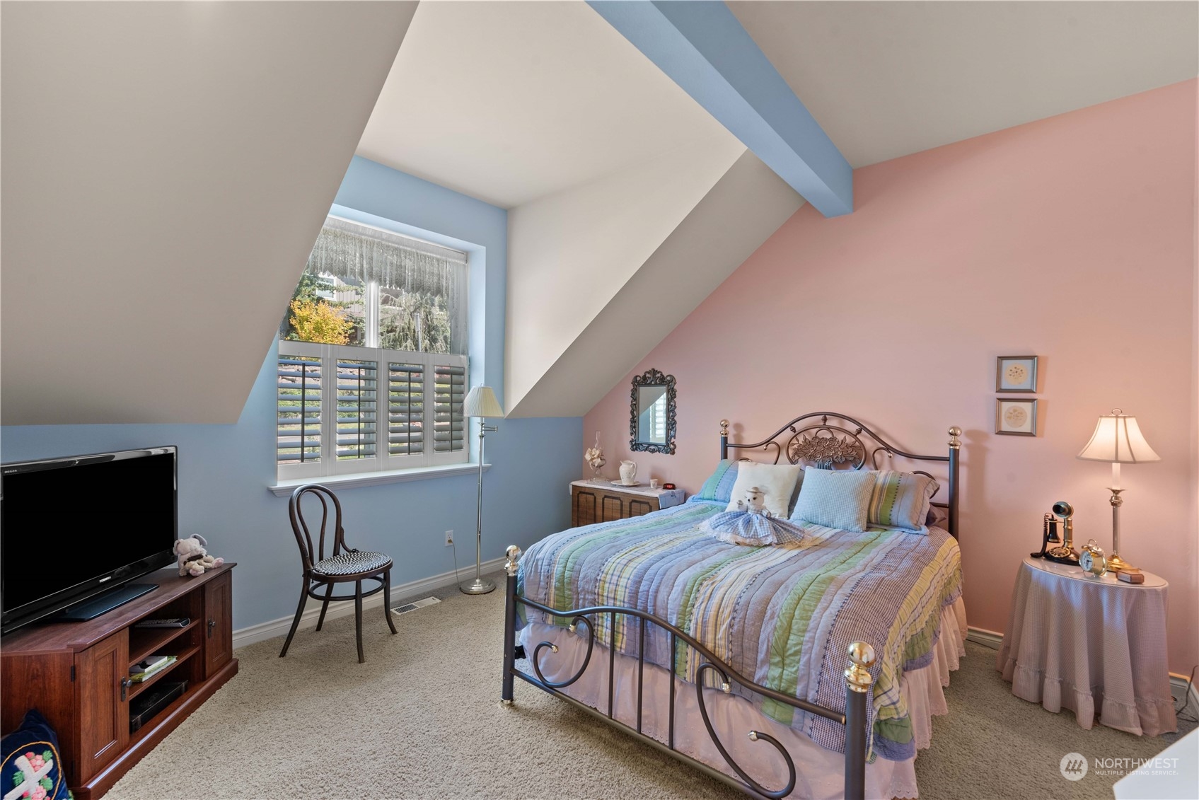 2071 Broadcrest Court