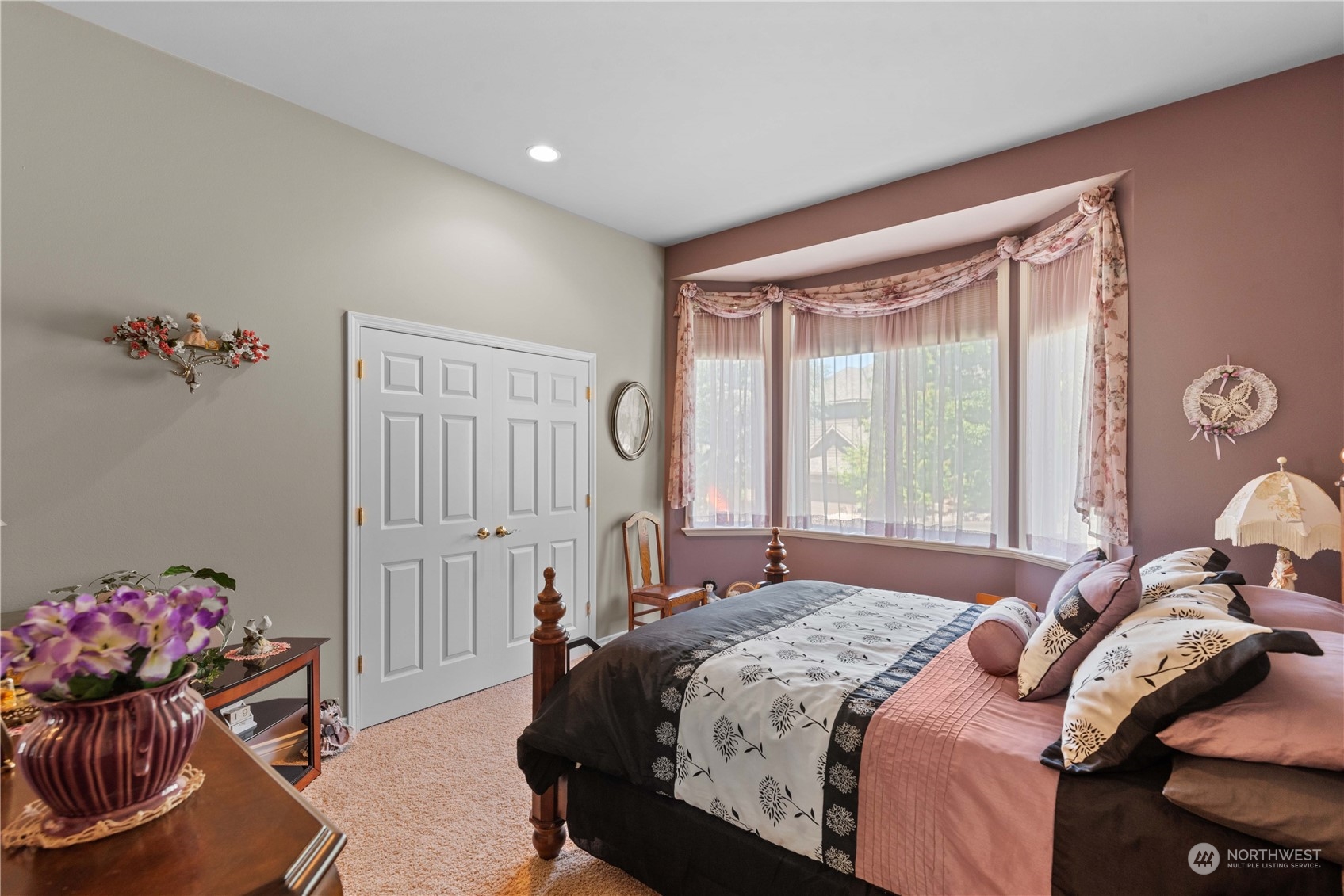 2071 Broadcrest Court