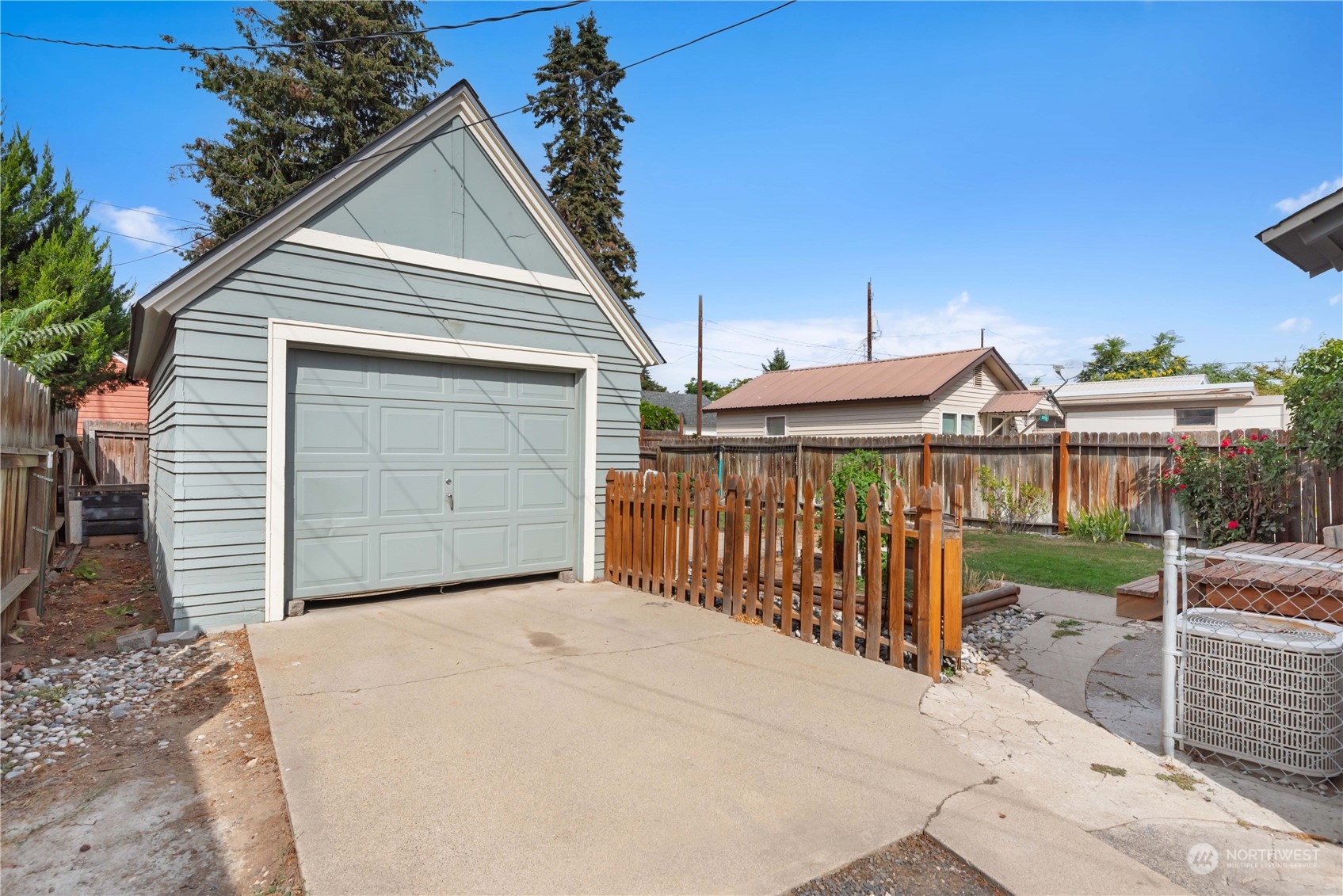 214 N Emerson Avenue