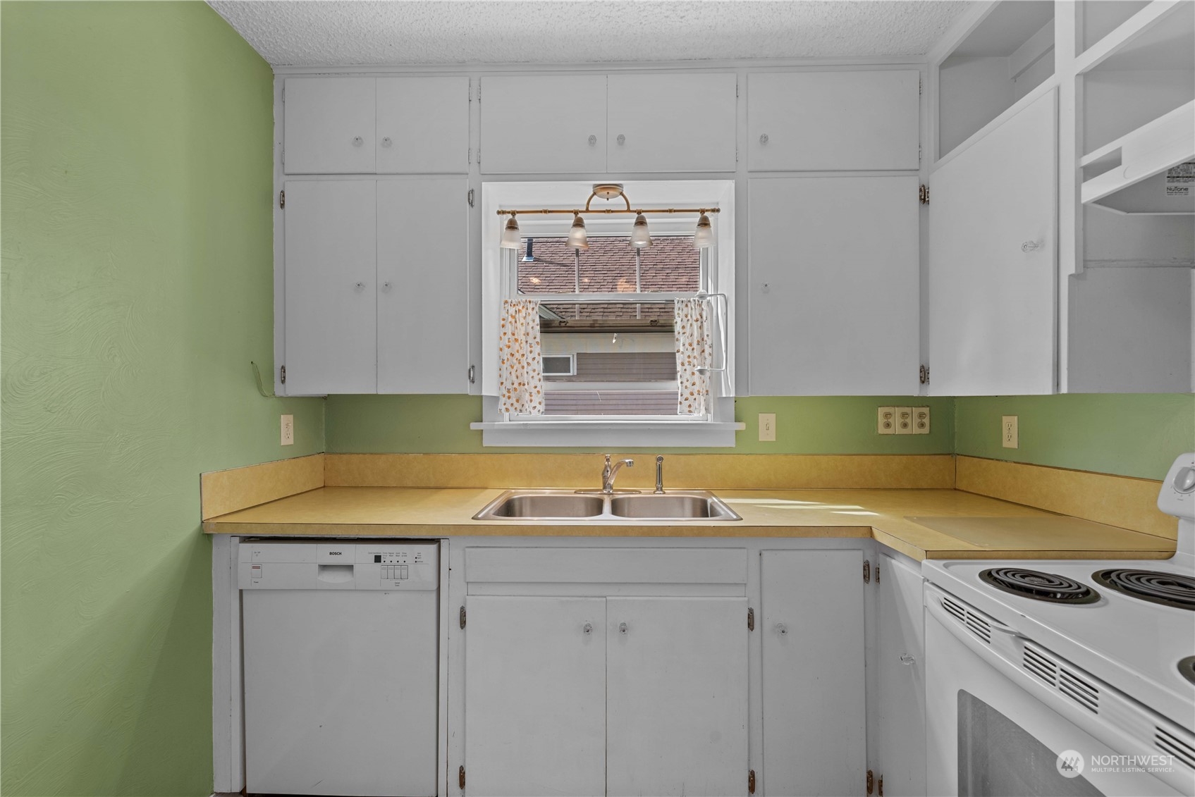 214 N Emerson Avenue