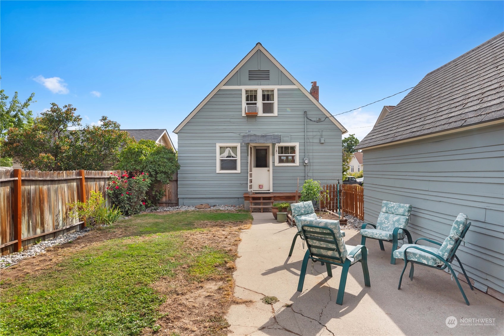 214 N Emerson Avenue