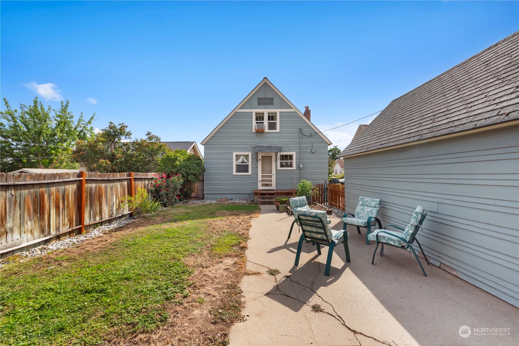 214 N Emerson Avenue