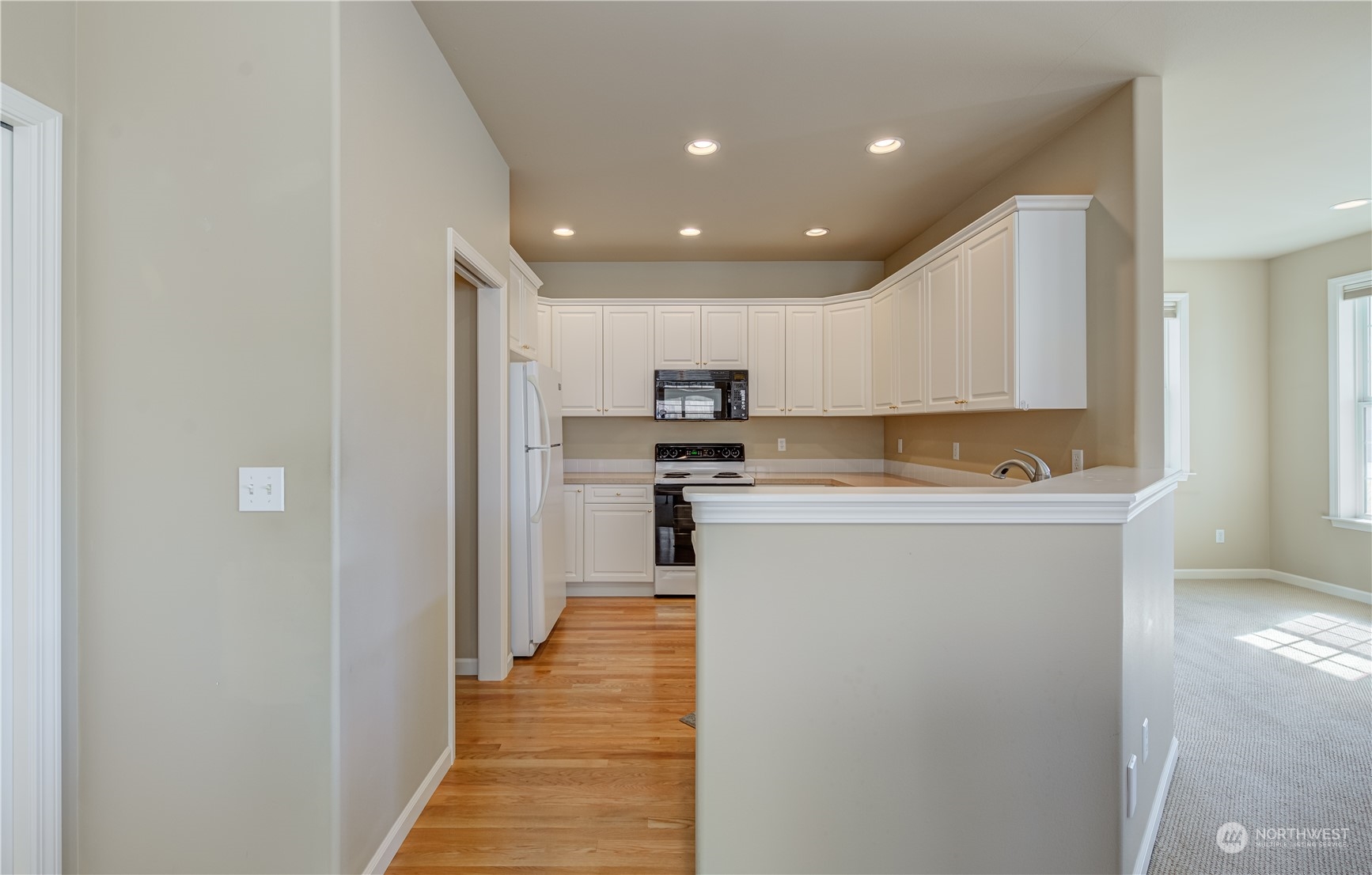 1494 Eastmont Ave Unit: 30