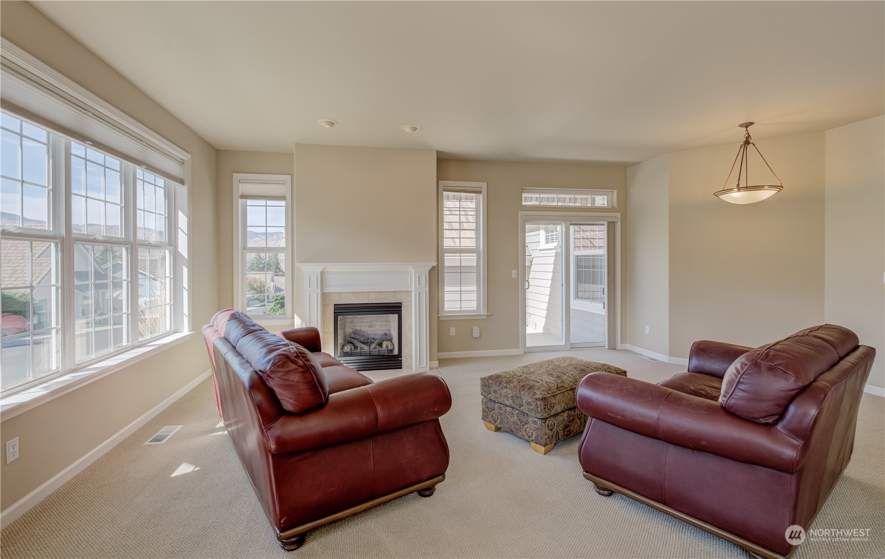 1494 Eastmont Ave Unit: 30