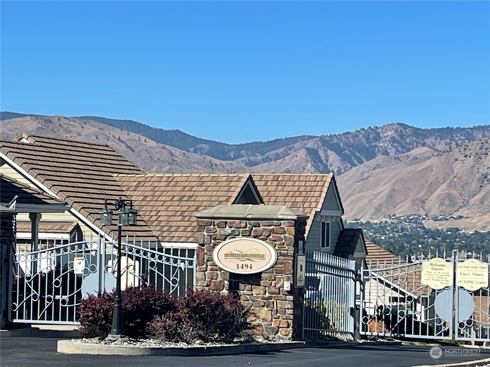 1494 Eastmont Ave Unit: 30