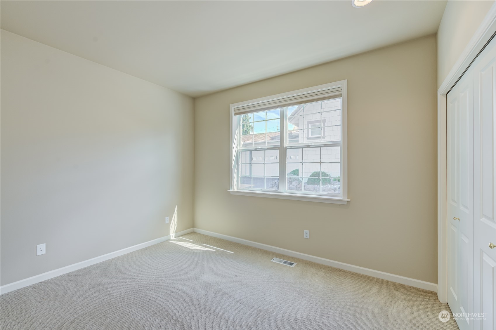 1494 Eastmont Ave Unit: 30