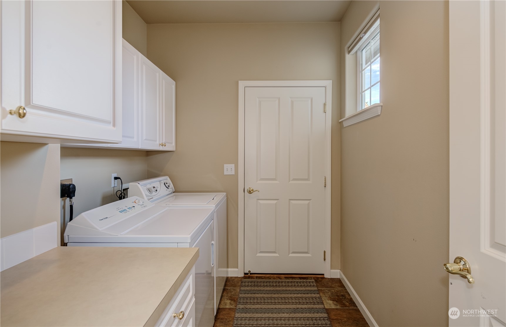 1494 Eastmont Ave Unit: 30