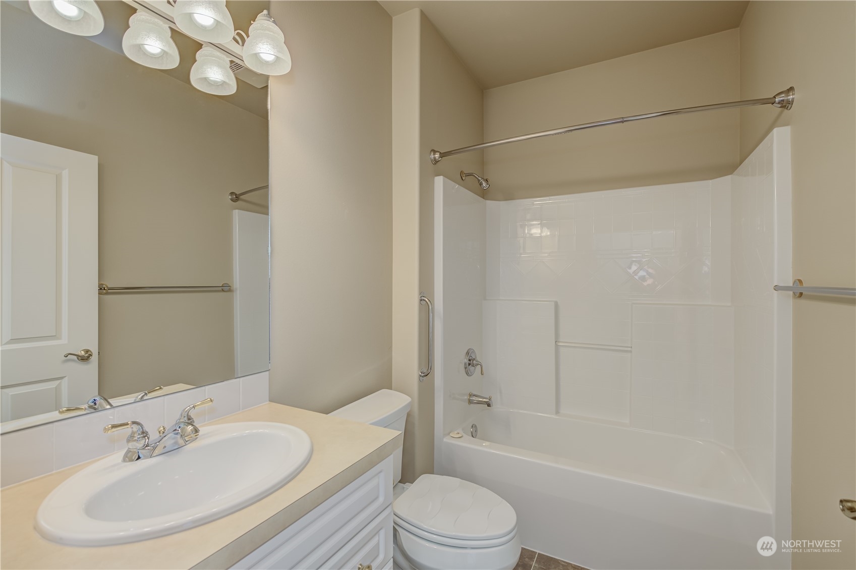 1494 Eastmont Ave Unit: 30