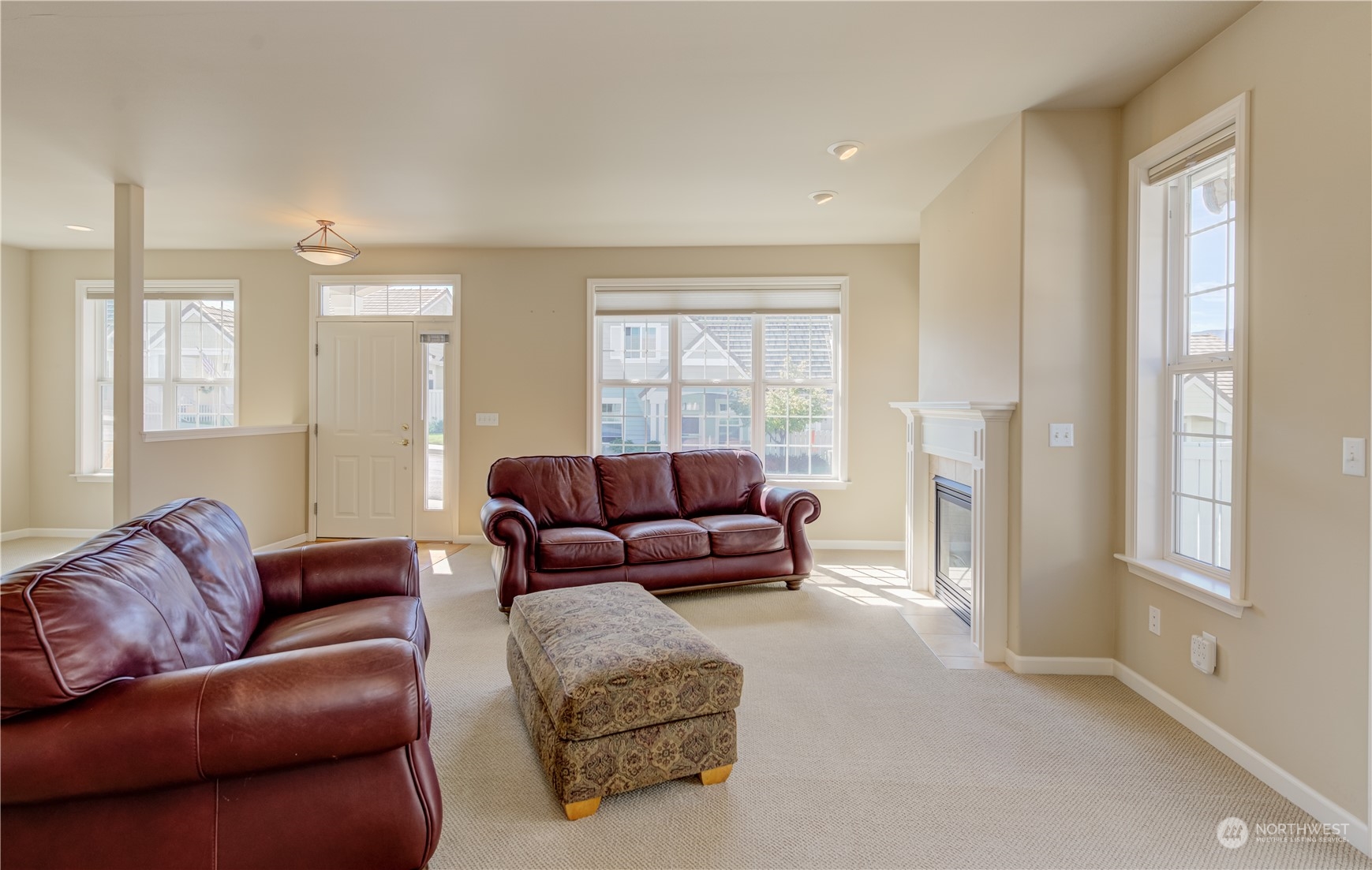 1494 Eastmont Ave Unit: 30