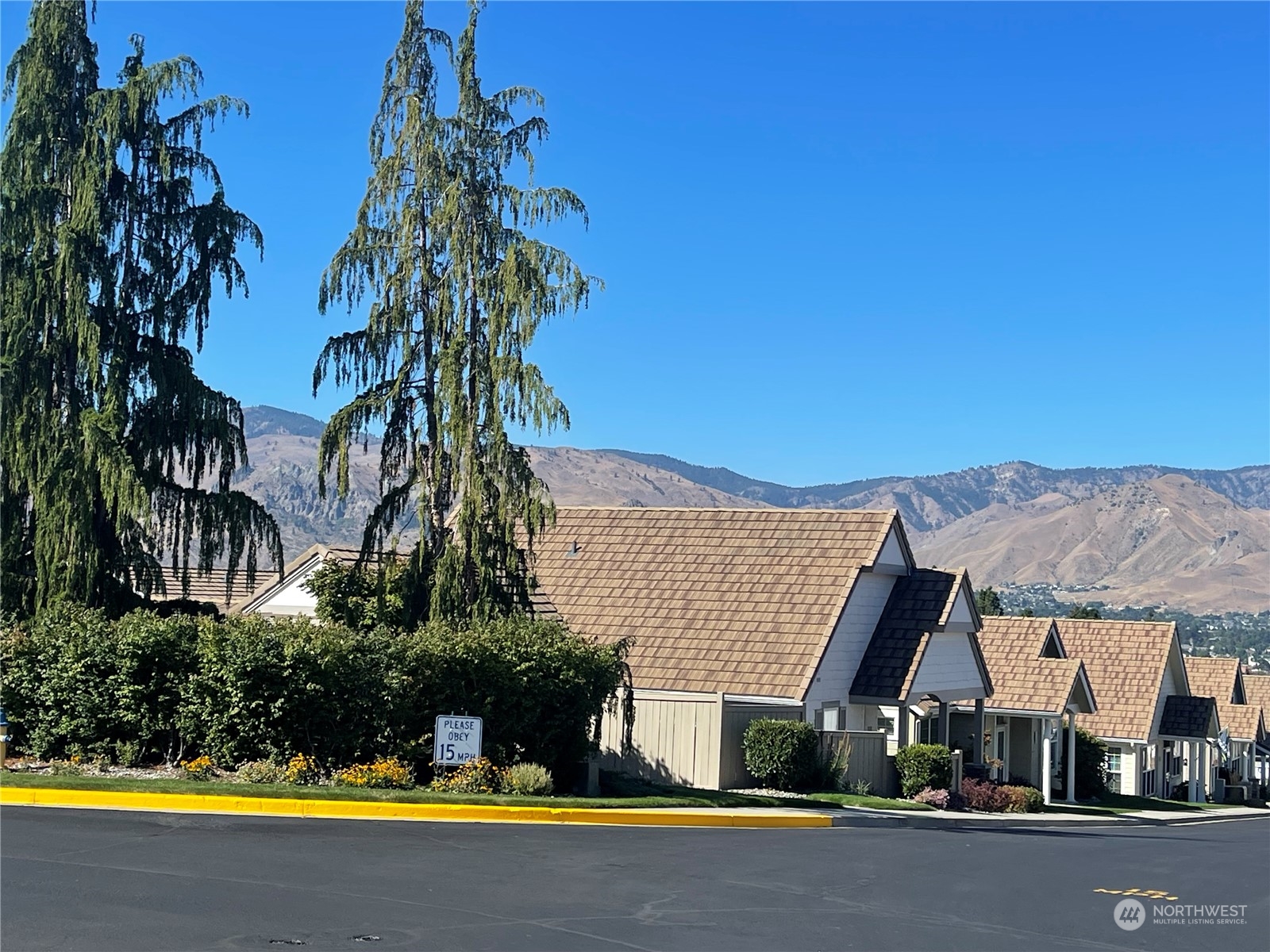 1494 Eastmont Ave Unit: 30