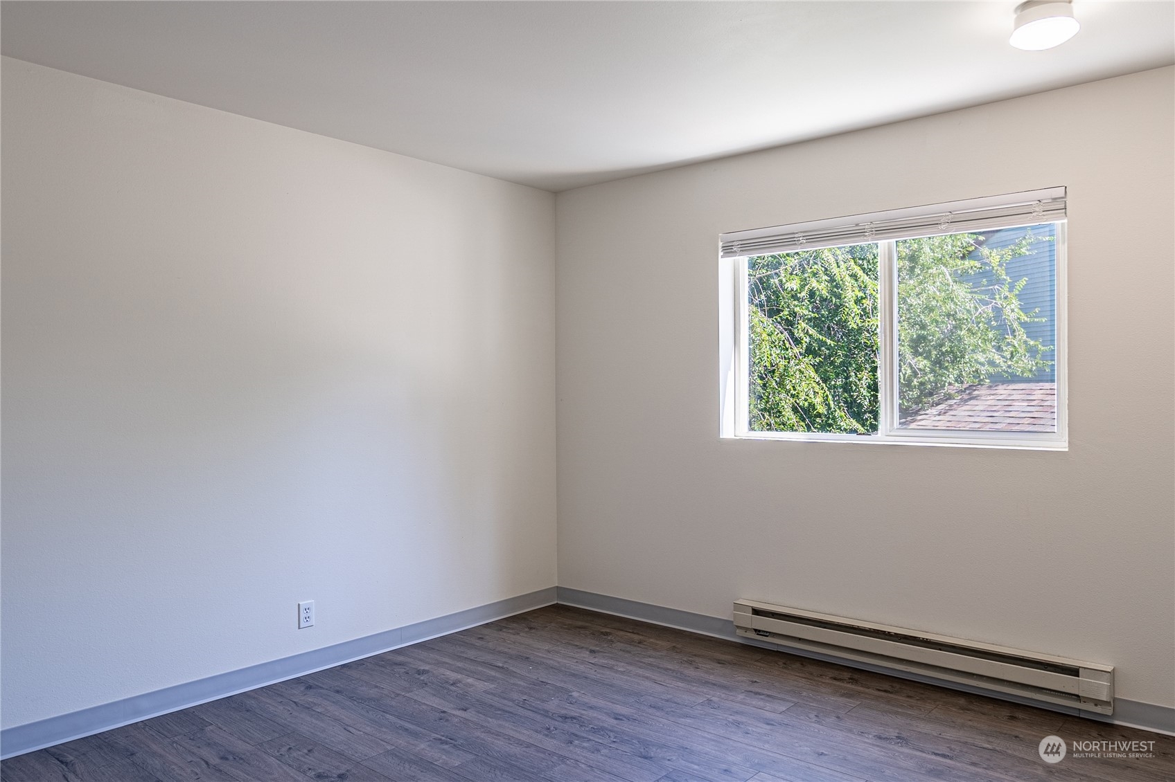 667 4th I & J Street NE Unit: I & J