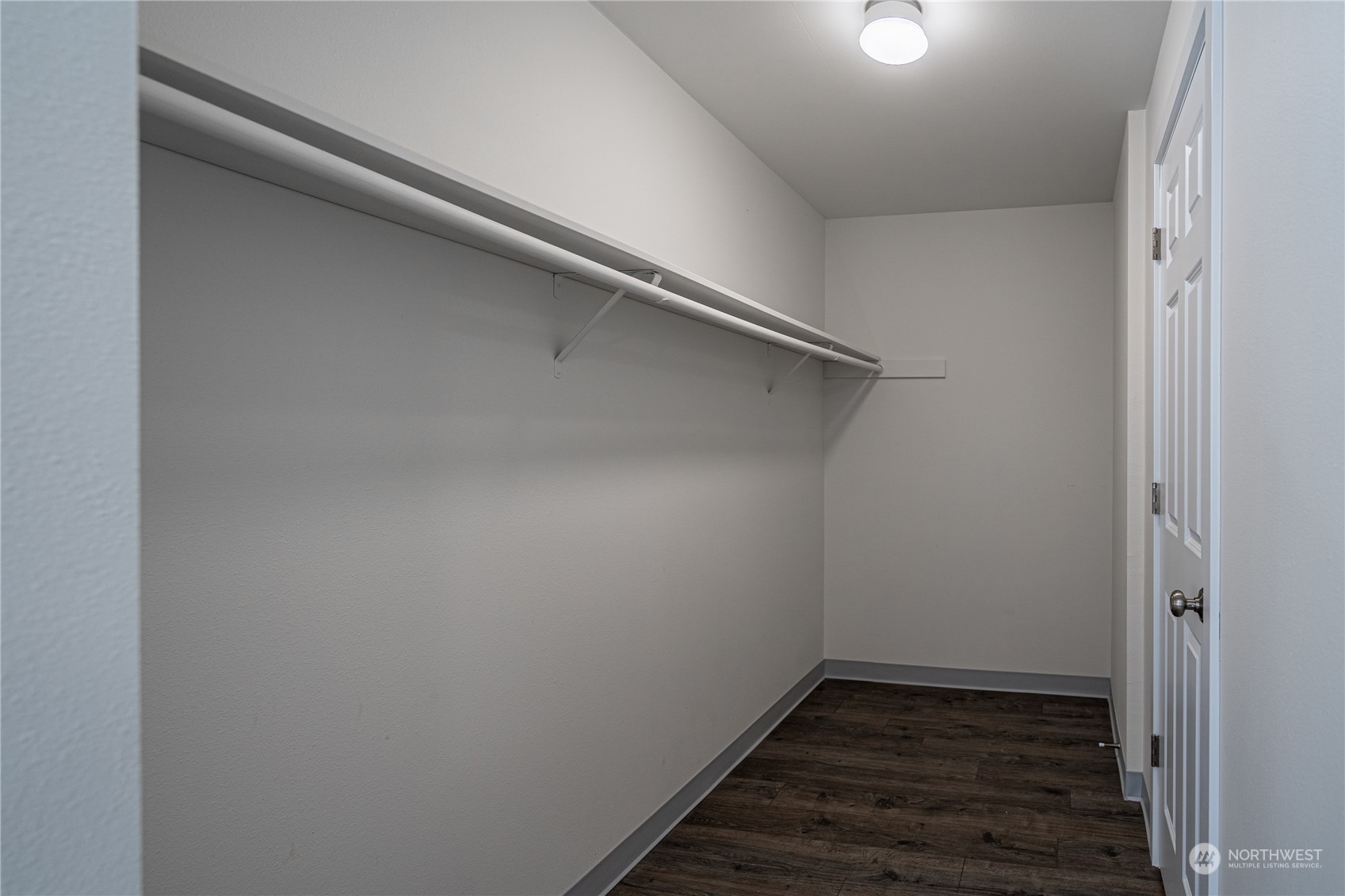 667 4th I & J Street NE Unit: I & J