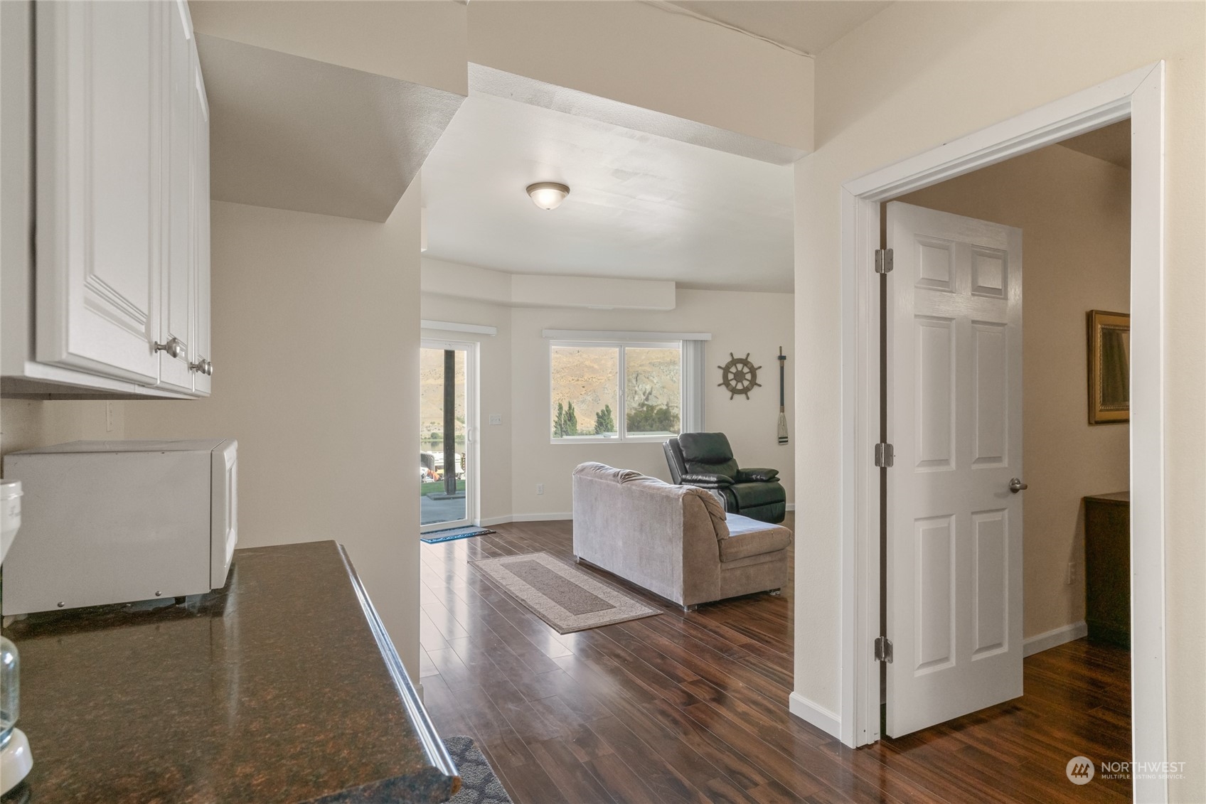 216 Willow View Drive